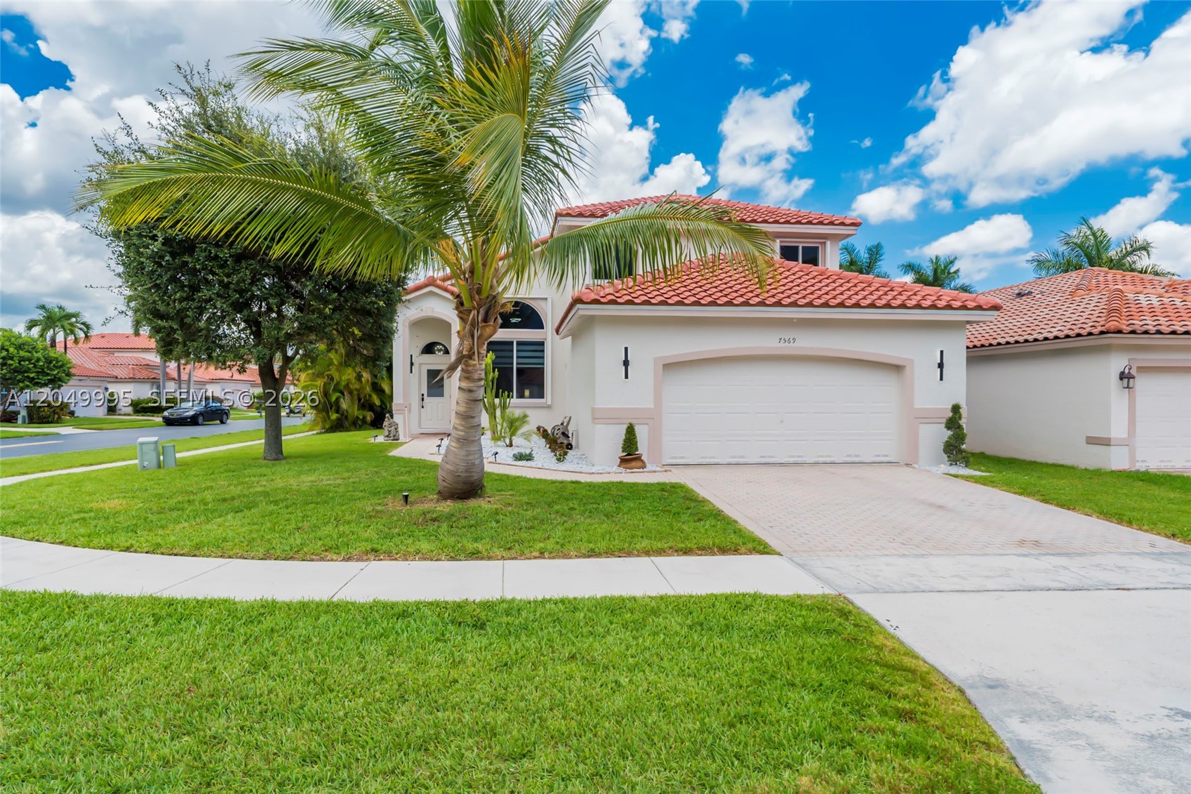 7569 Parkside Ln, Margate FL 33063