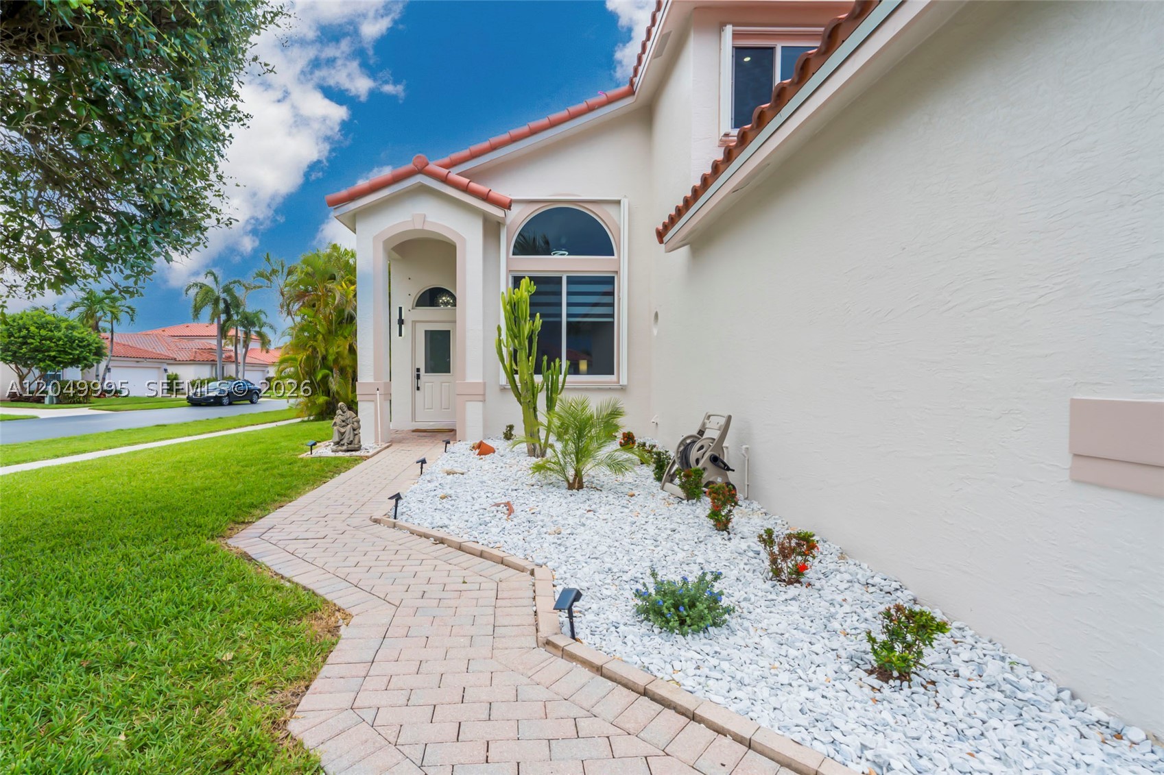 7569 Parkside Ln, Margate FL 33063