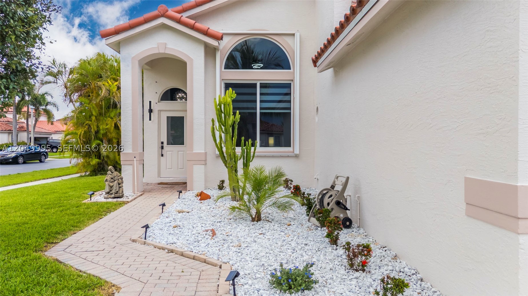 7569 Parkside Ln, Margate FL 33063