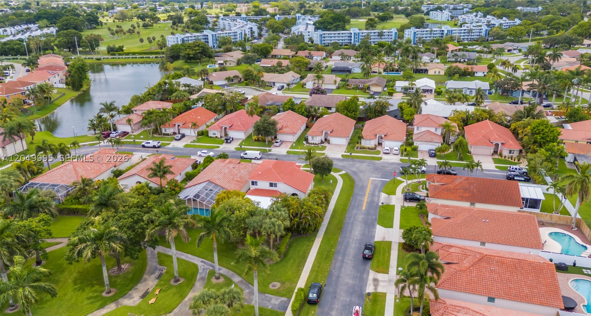7569 Parkside Ln, Margate FL 33063