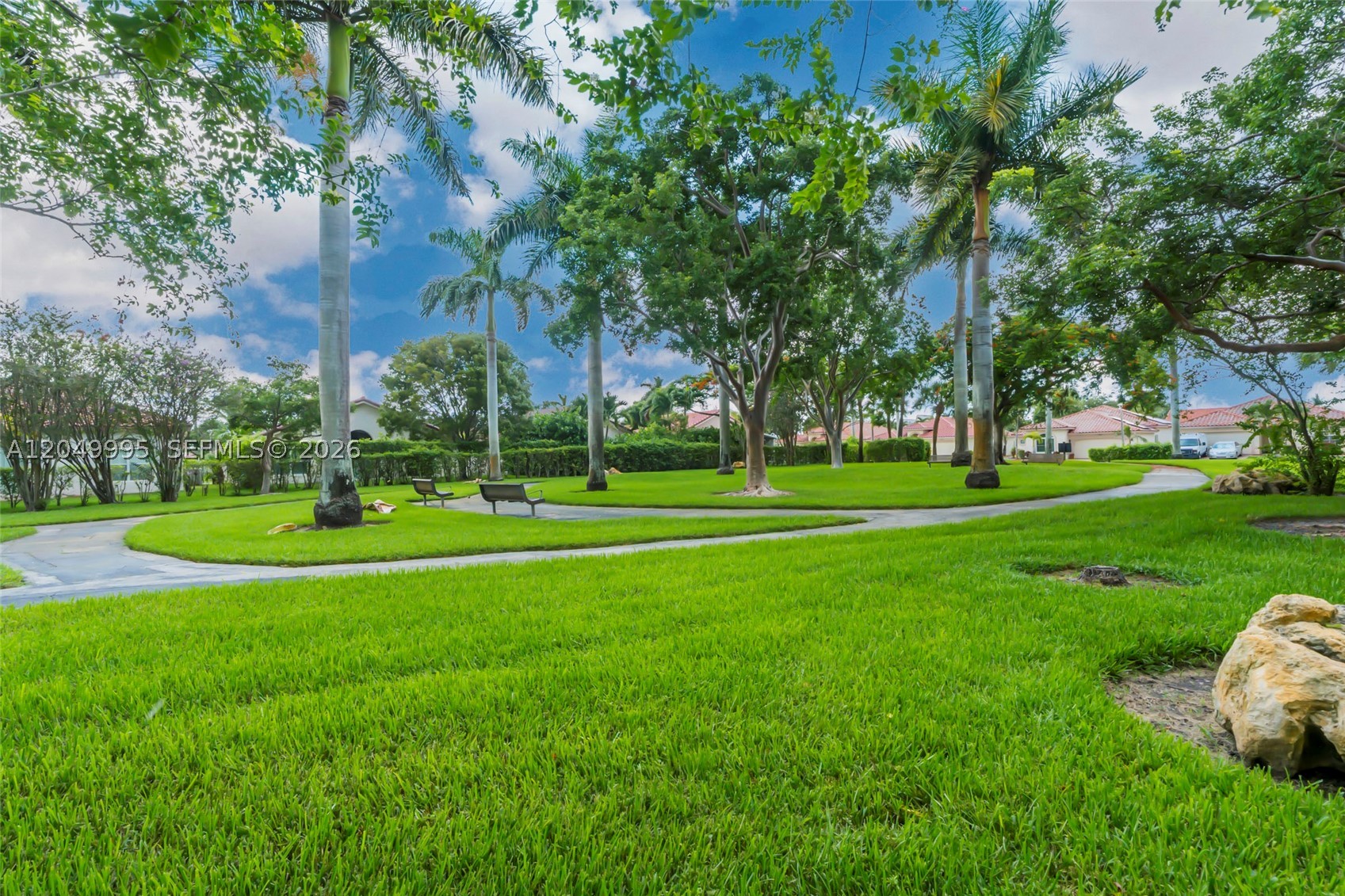 7569 Parkside Ln, Margate FL 33063