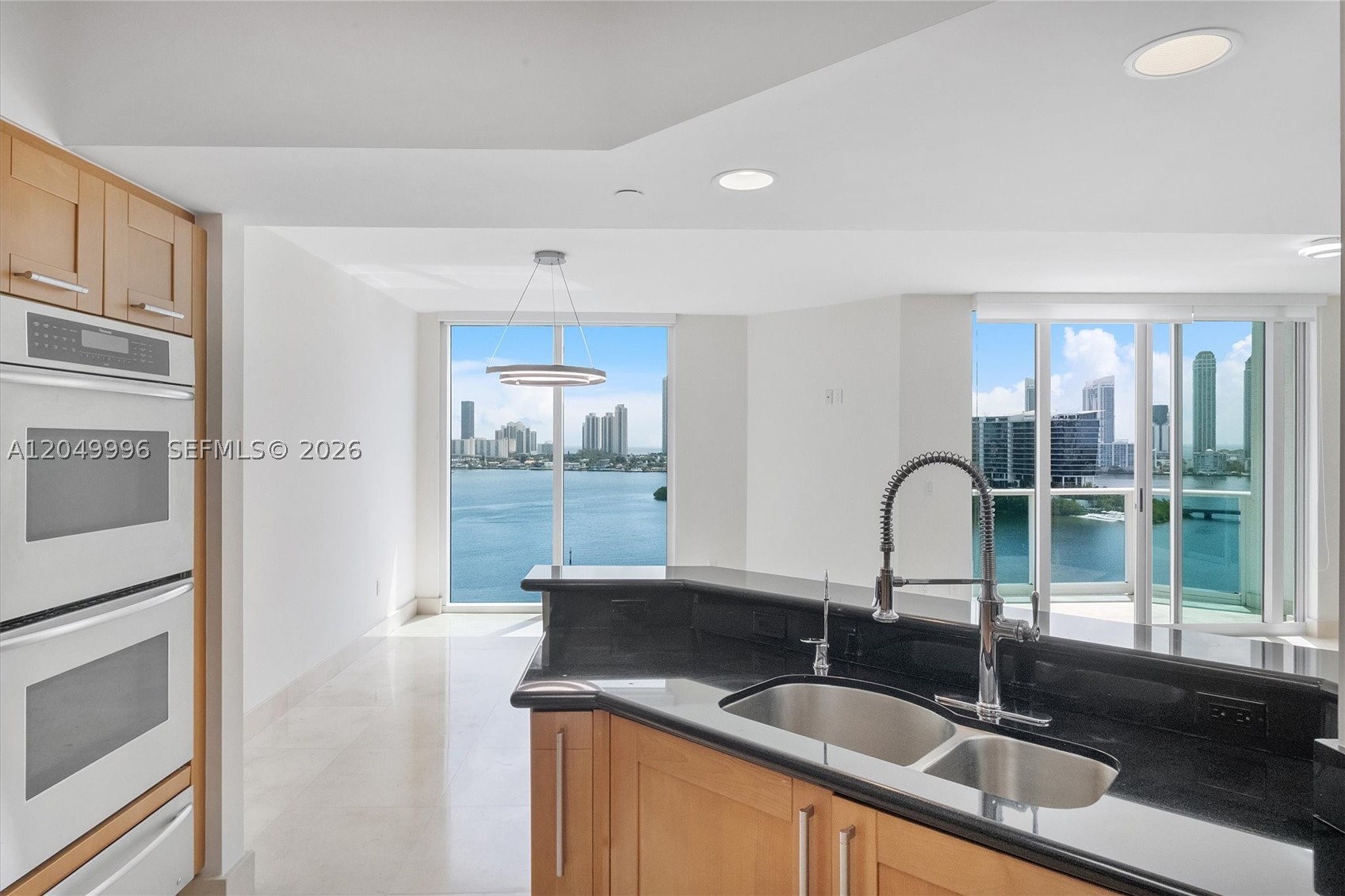 3301 NE 183rd St #1402, Aventura FL 33160