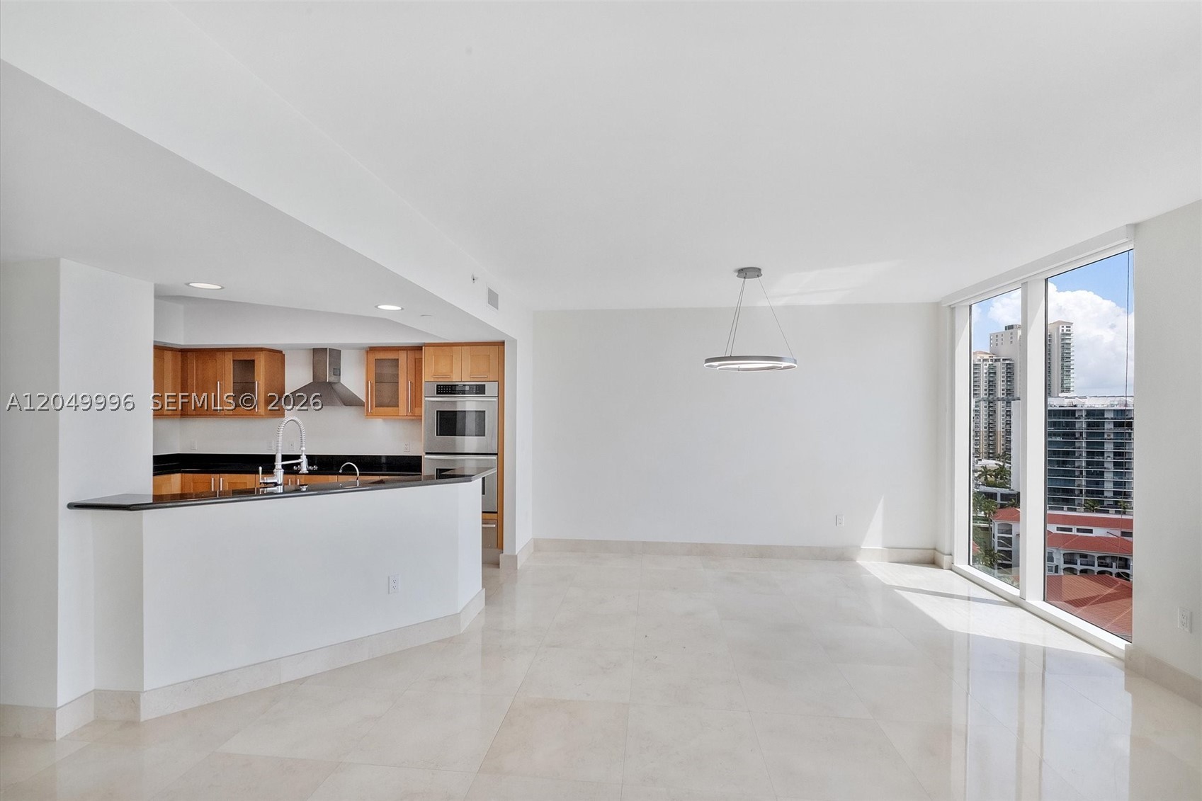 3301 NE 183rd St #1402, Aventura FL 33160