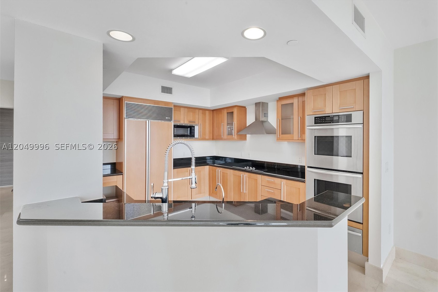 3301 NE 183rd St #1402, Aventura FL 33160
