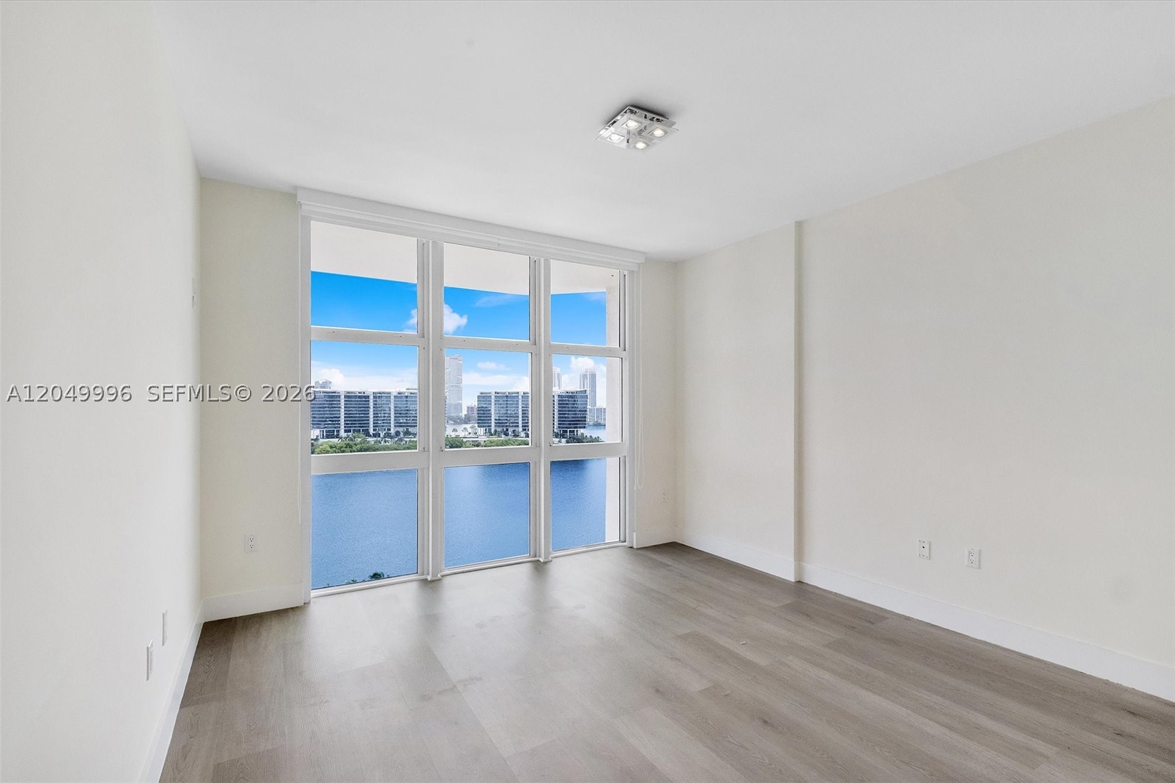 3301 NE 183rd St #1402, Aventura FL 33160