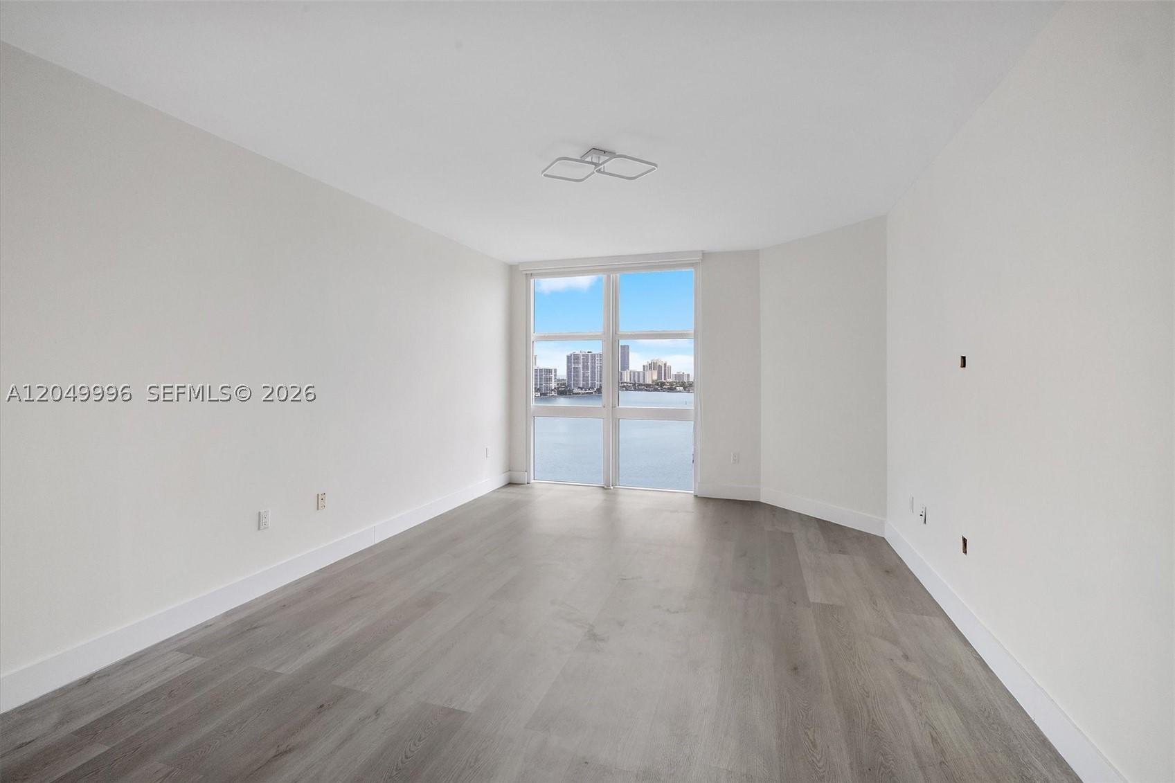 3301 NE 183rd St #1402, Aventura FL 33160