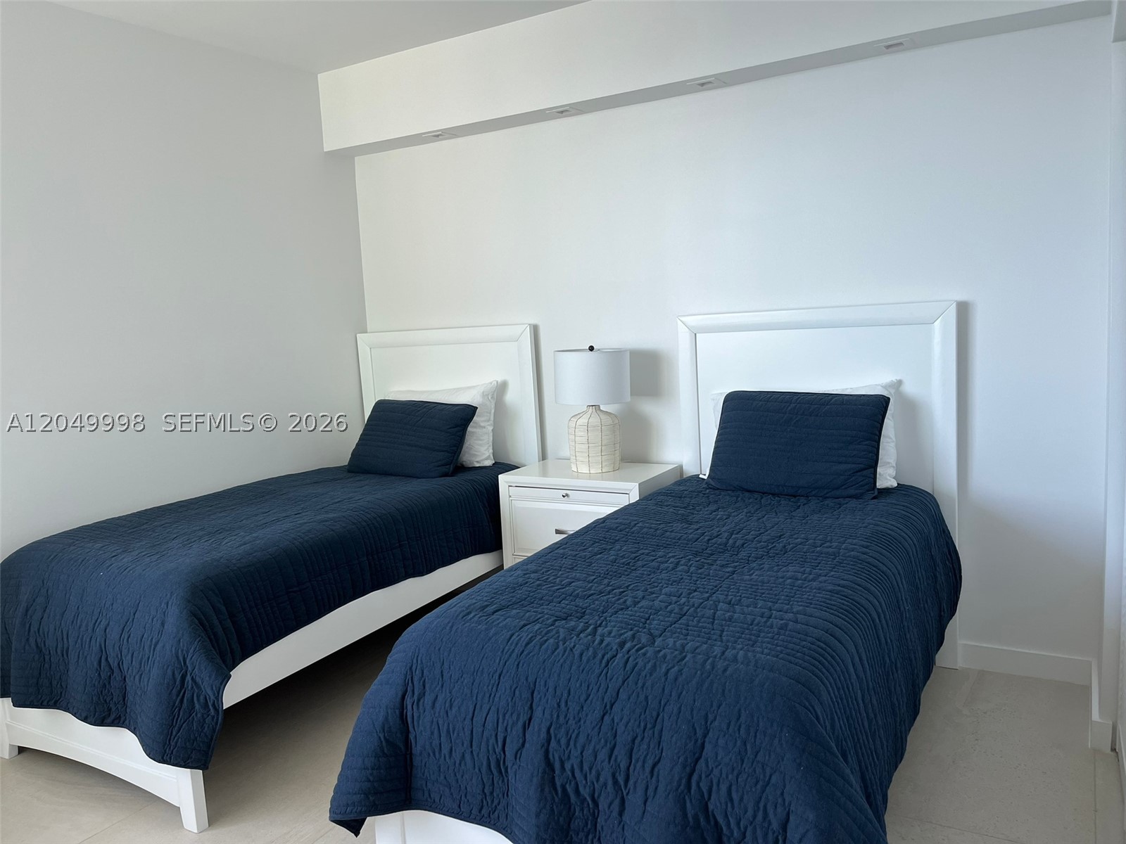 335 S Biscayne Blvd #4207, Miami FL 33131