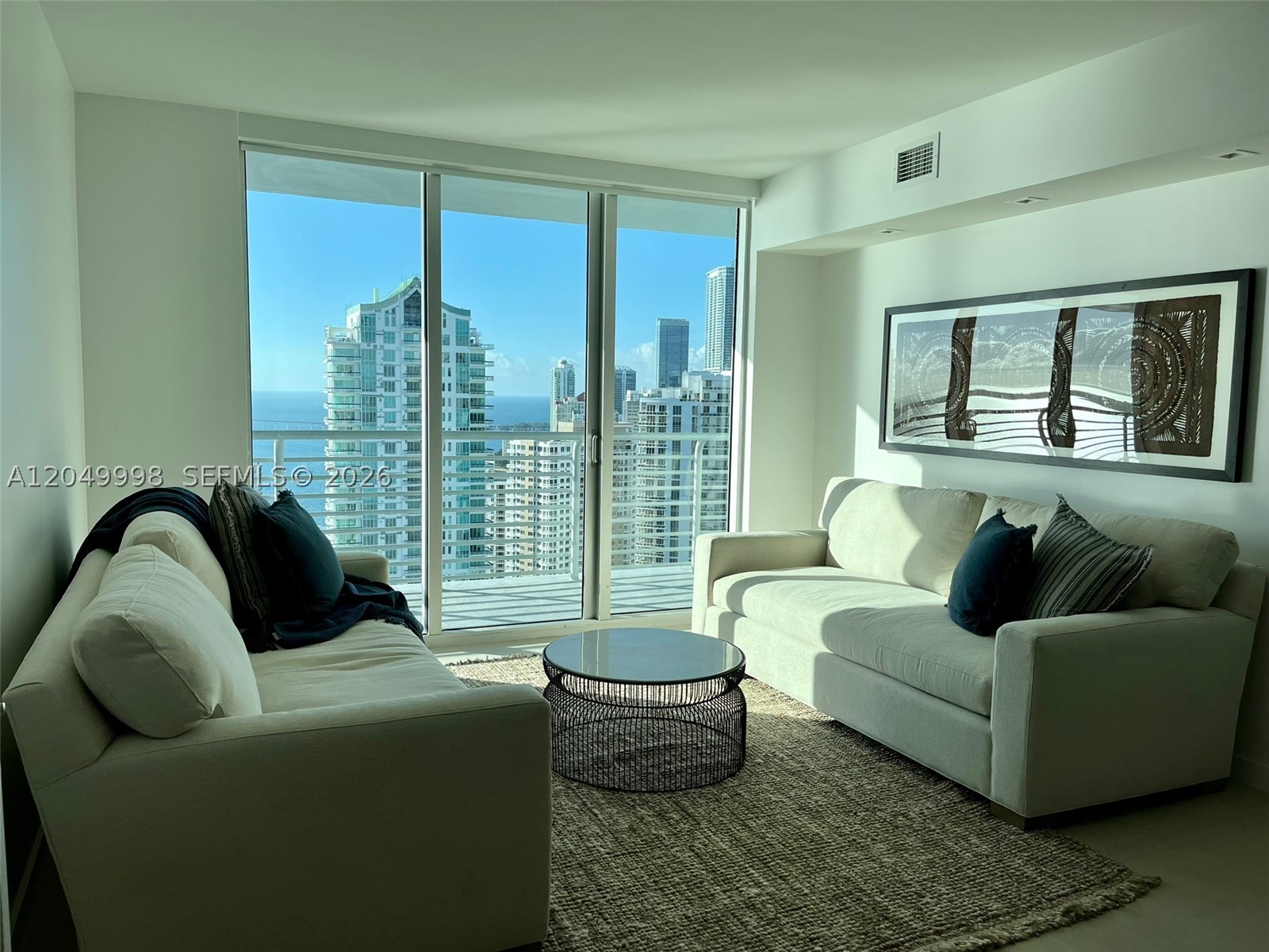 335 S Biscayne Blvd #4207, Miami FL 33131