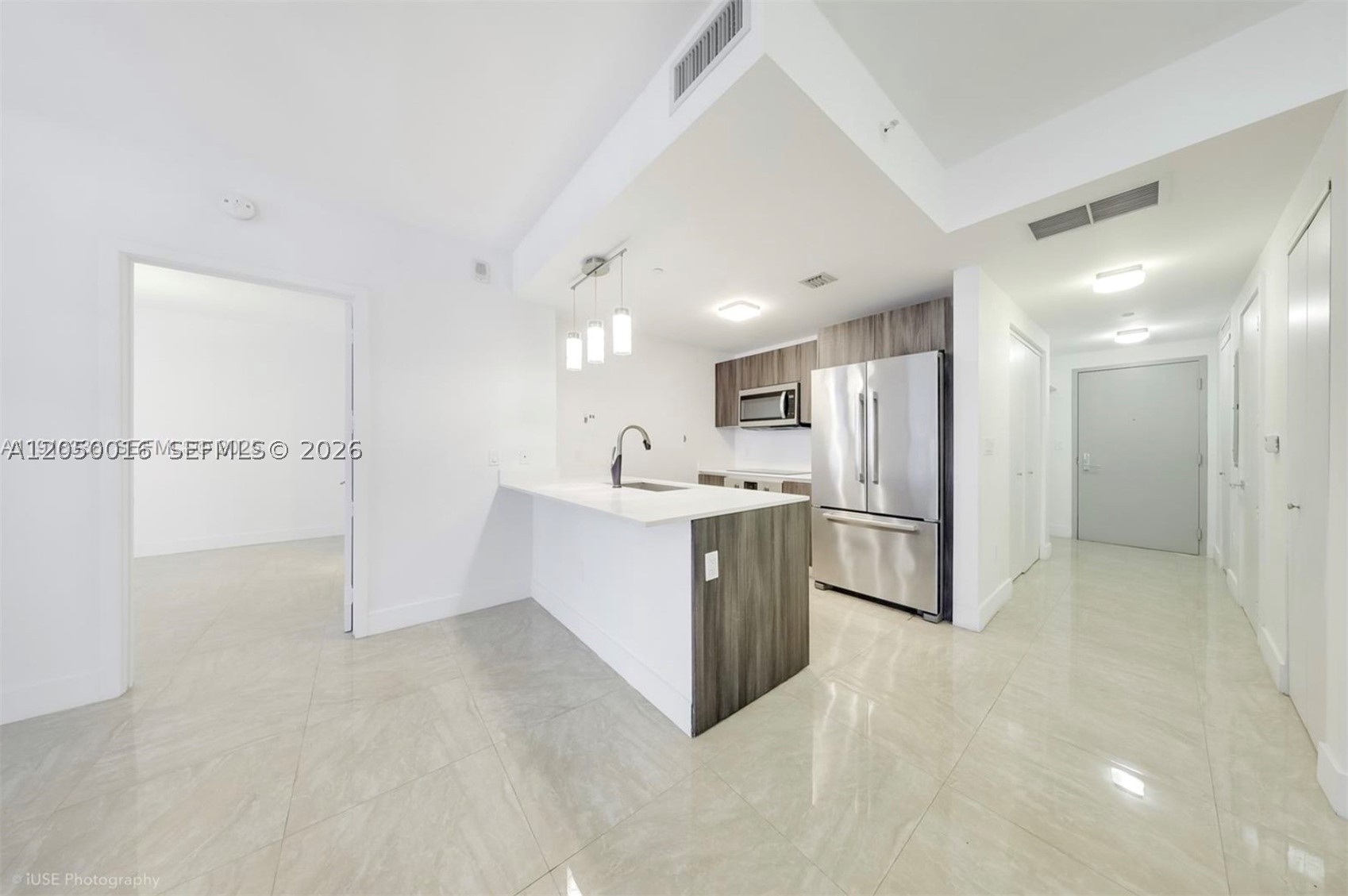 488 NE 18th St #2304, Miami FL 33132