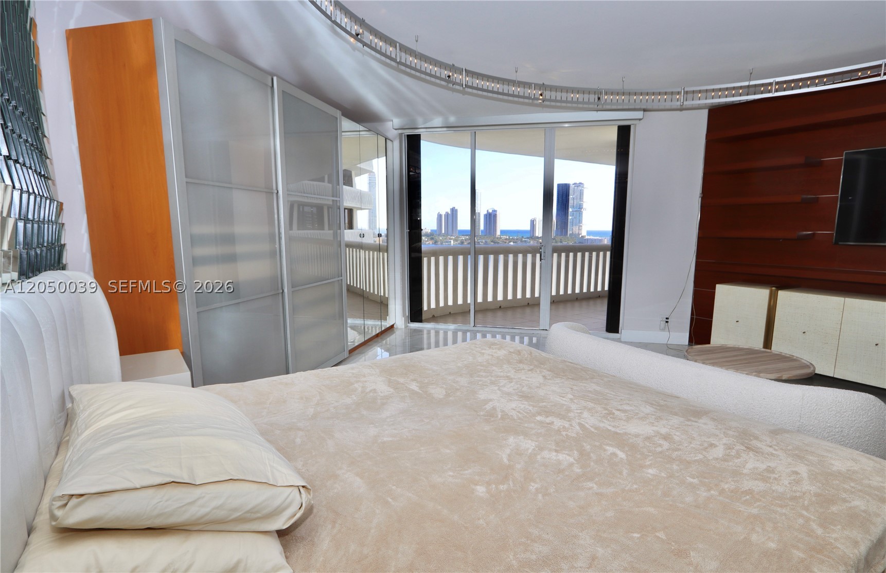3000 Island Blvd #1603, Aventura FL 33160