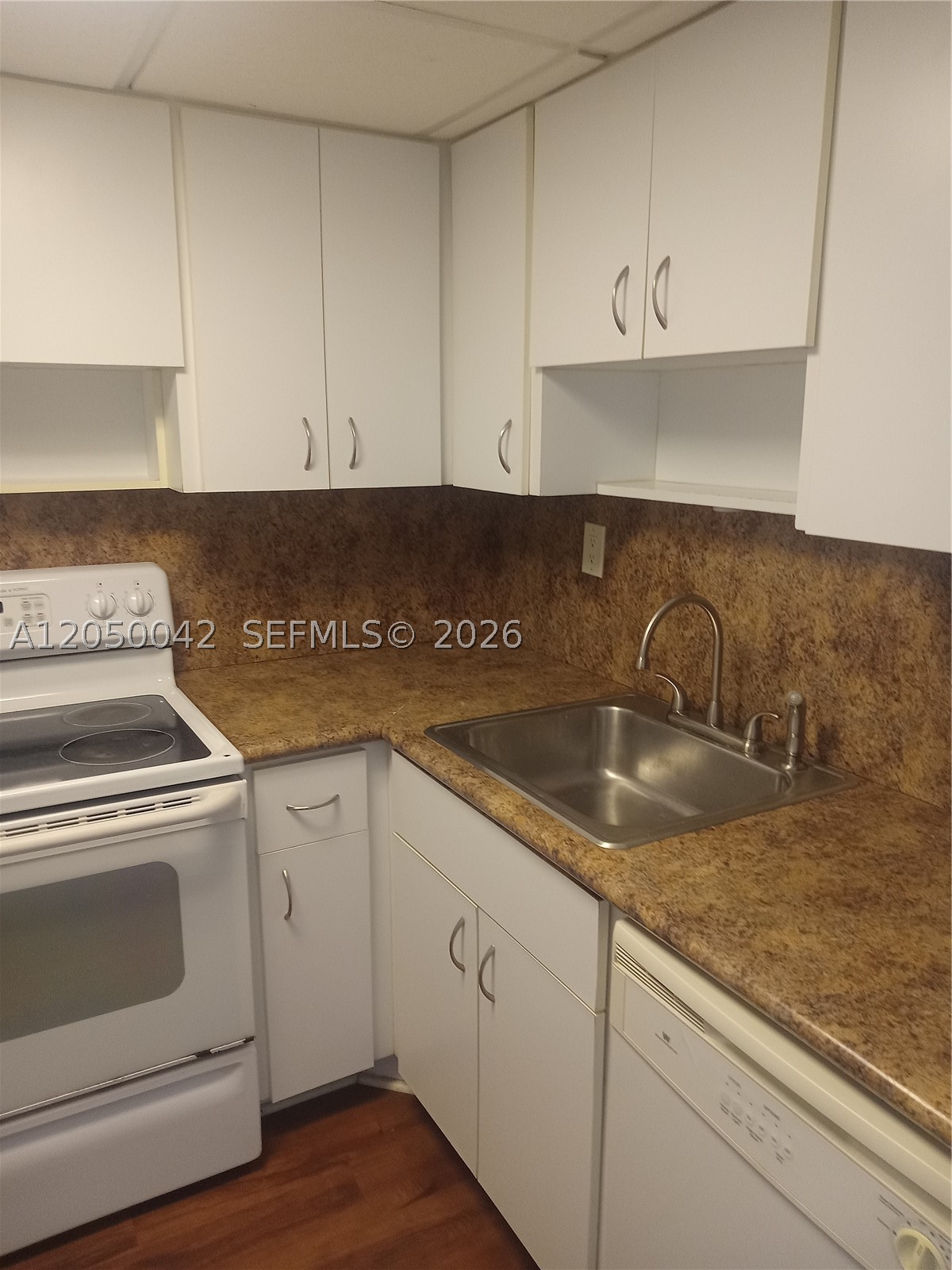 8315 SW 72nd Ave #303B, Miami FL 33143