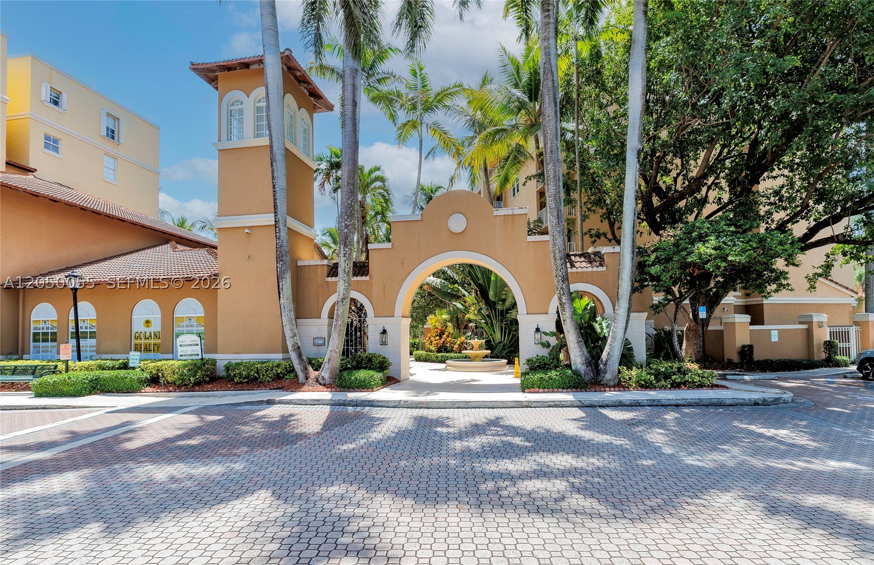 19555 E Country Club Dr #8405, Aventura FL 33180