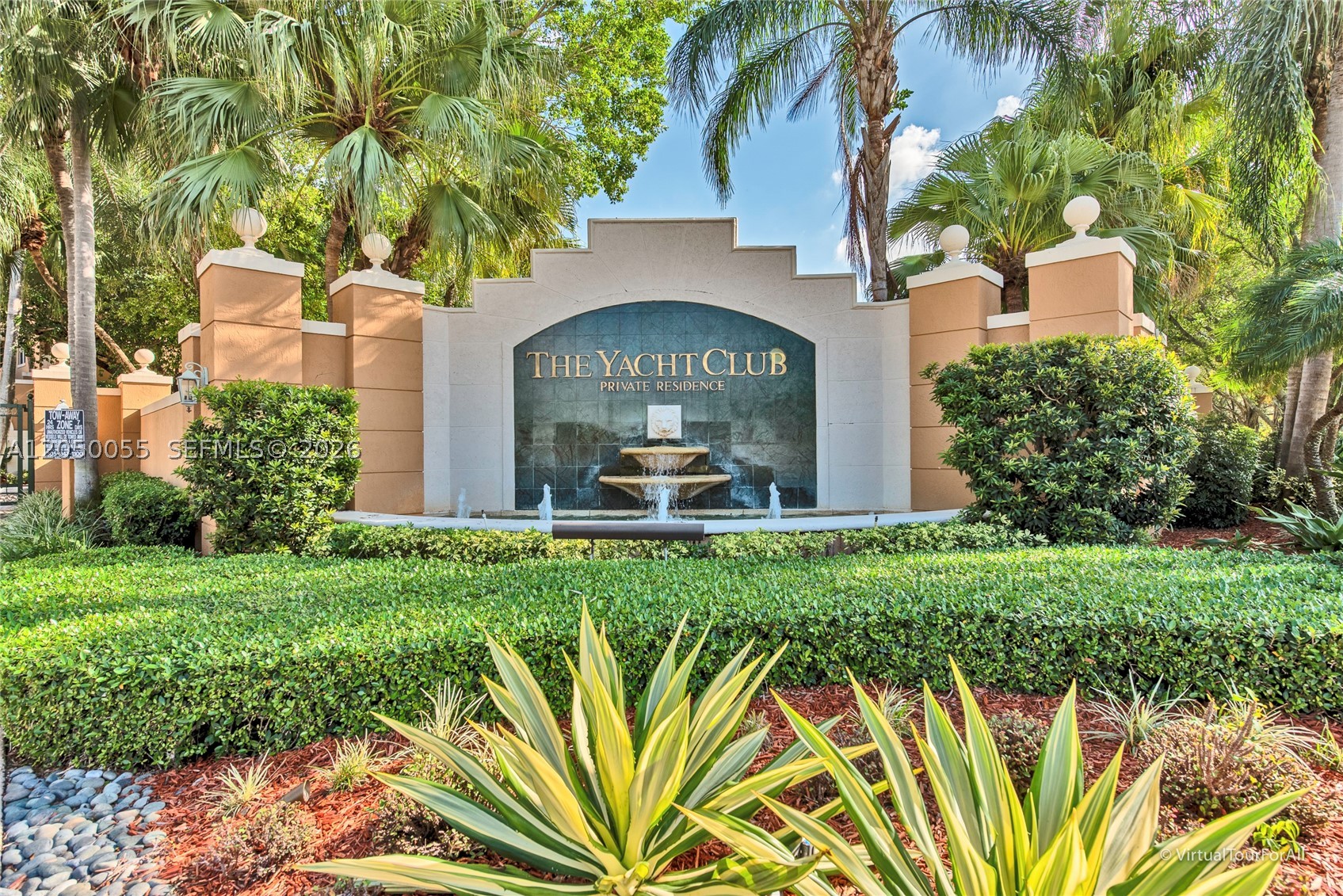 19555 E Country Club Dr #8405, Aventura FL 33180