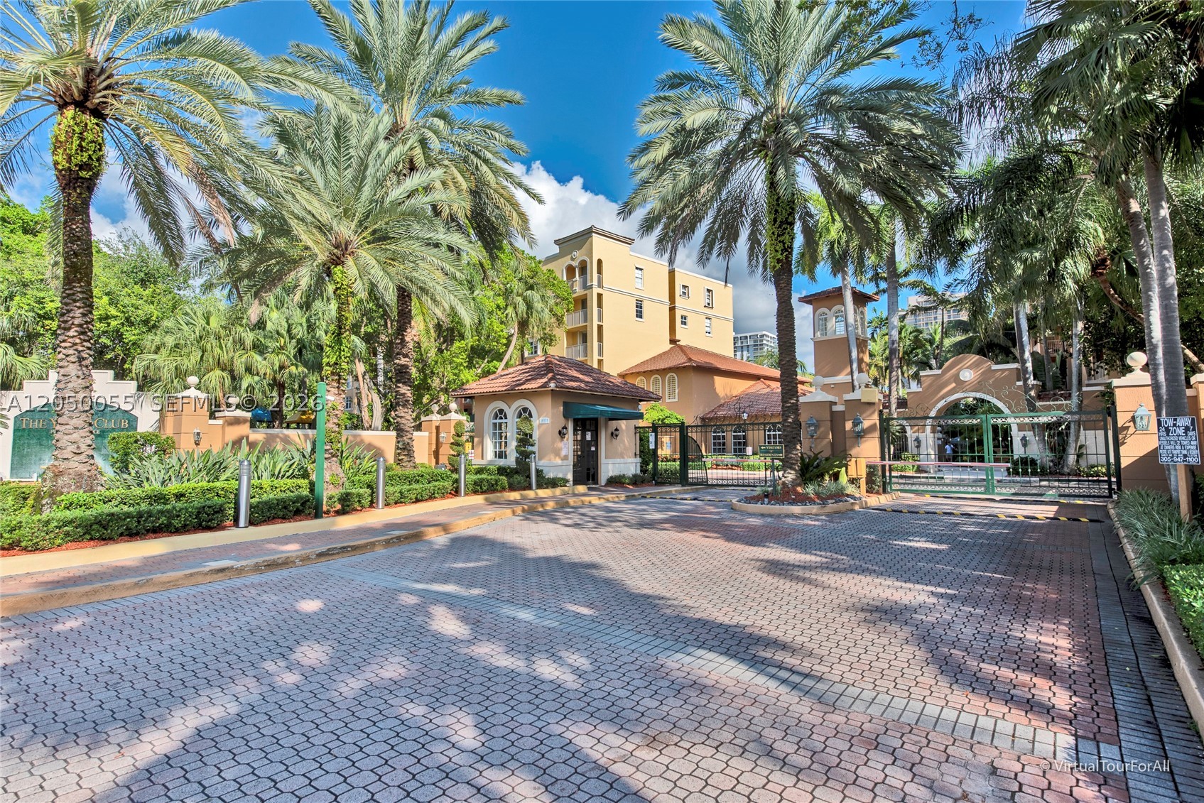 19555 E Country Club Dr #8405, Aventura FL 33180