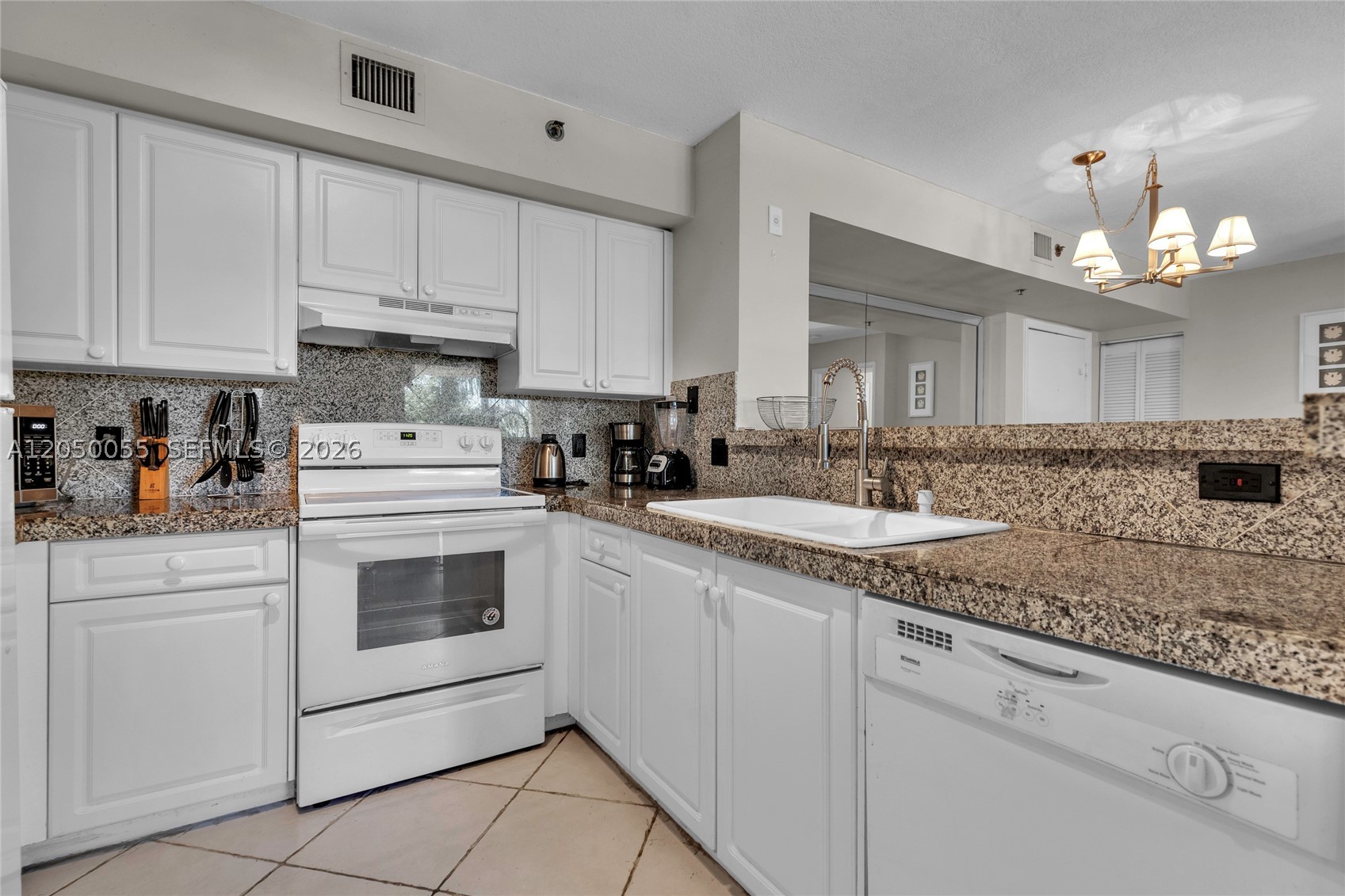 19555 E Country Club Dr #8405, Aventura FL 33180