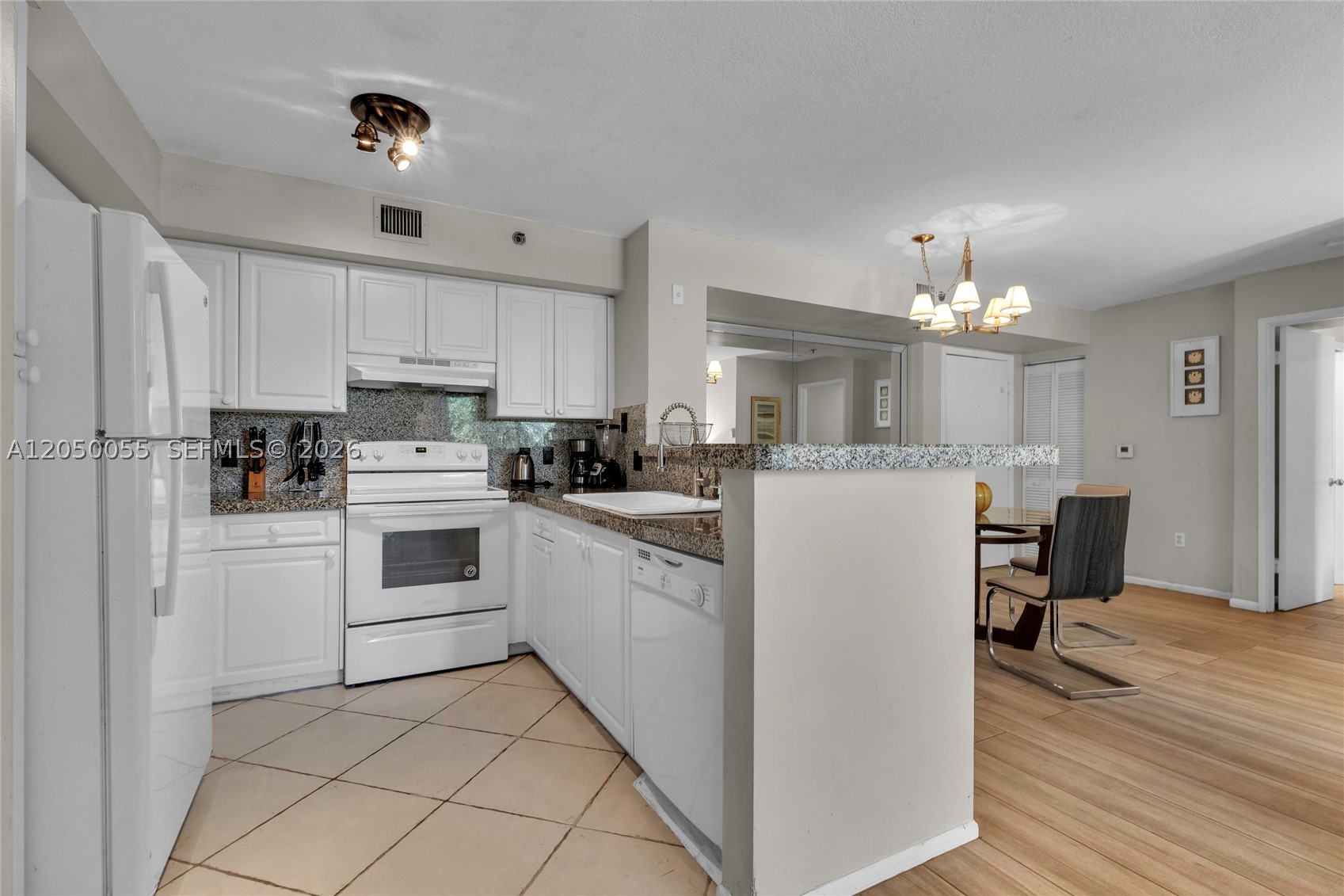 19555 E Country Club Dr #8405, Aventura FL 33180