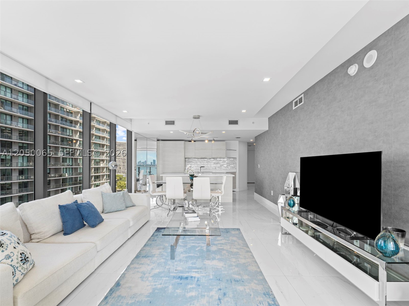 650 NE 32nd St #1201, Miami FL 33137