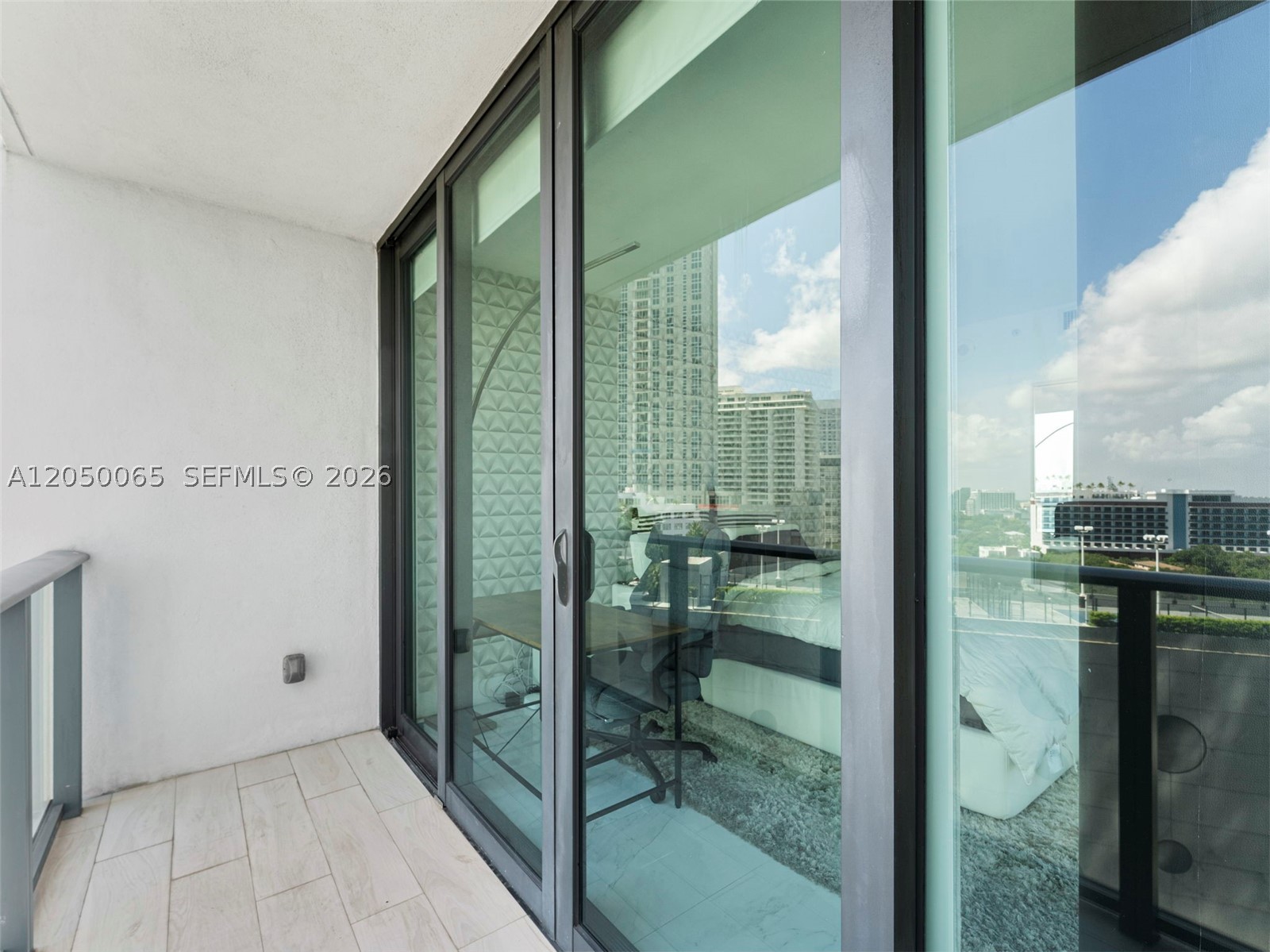 650 NE 32nd St #1201, Miami FL 33137
