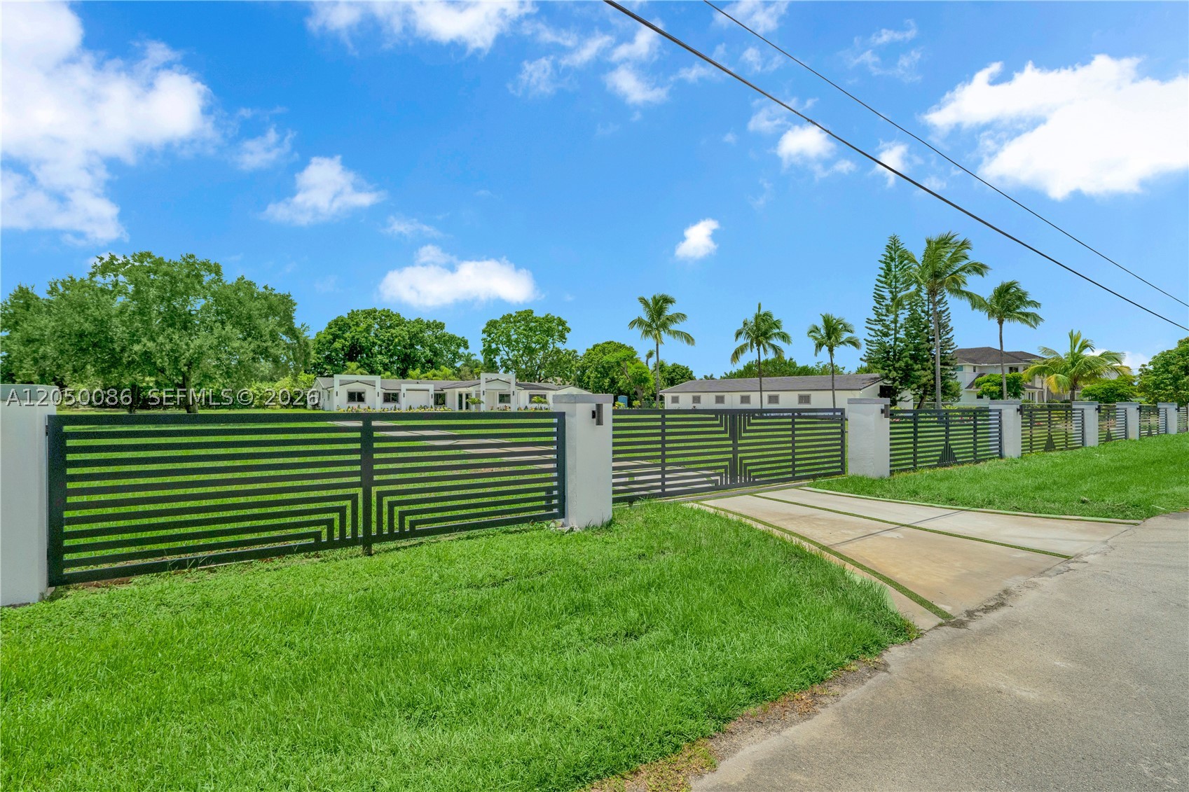17640 SW 52nd Ct, Southwest Ranches FL 33331