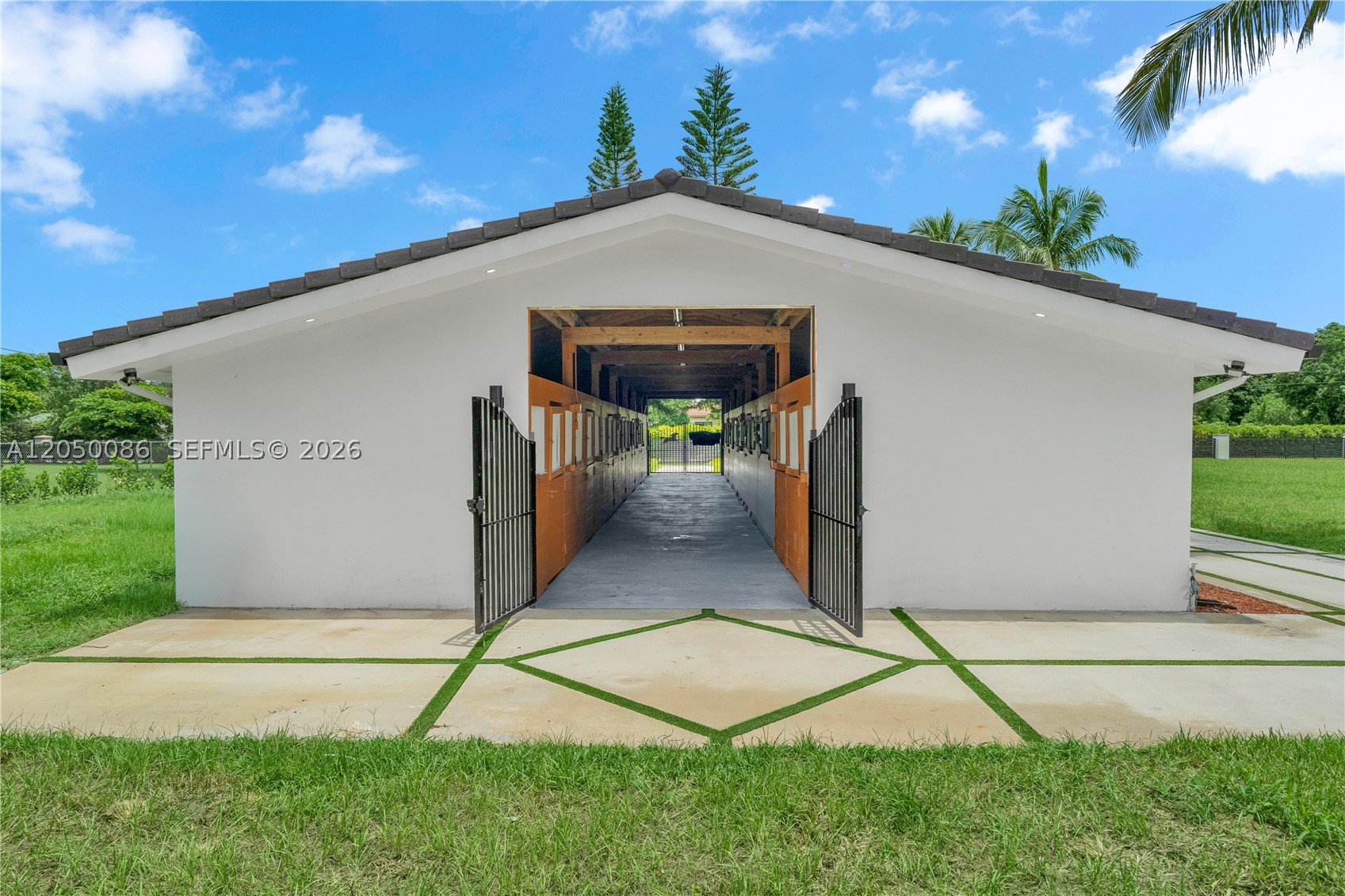 17640 SW 52nd Ct, Southwest Ranches FL 33331