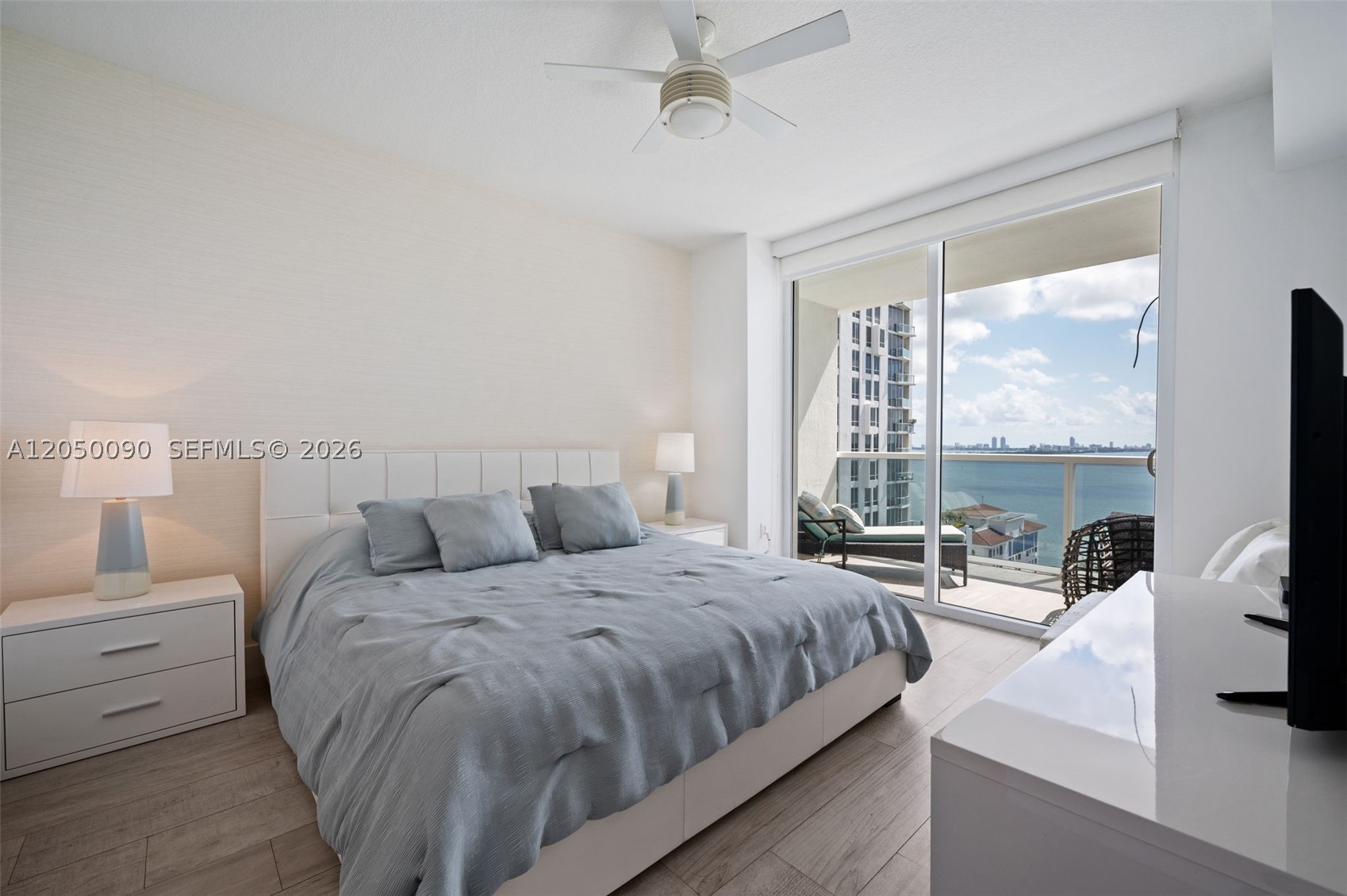600 NE 27th St #1402, Miami FL 33137