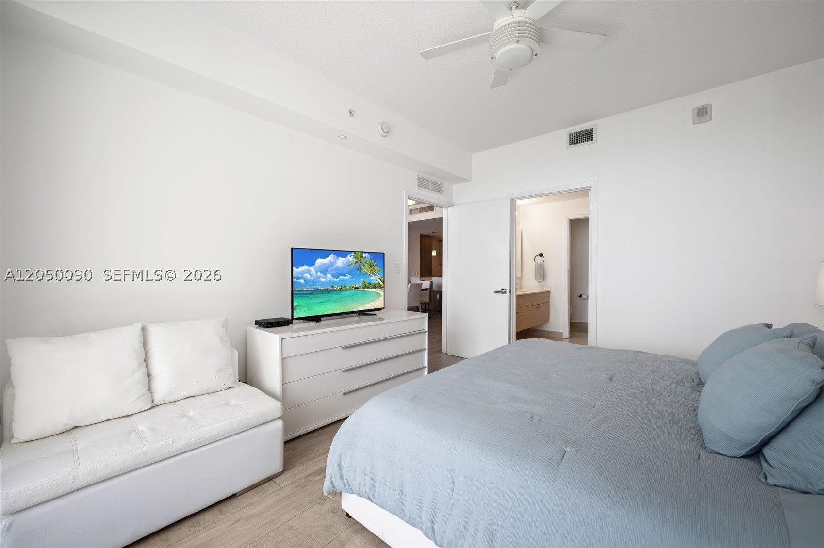 600 NE 27th St #1402, Miami FL 33137