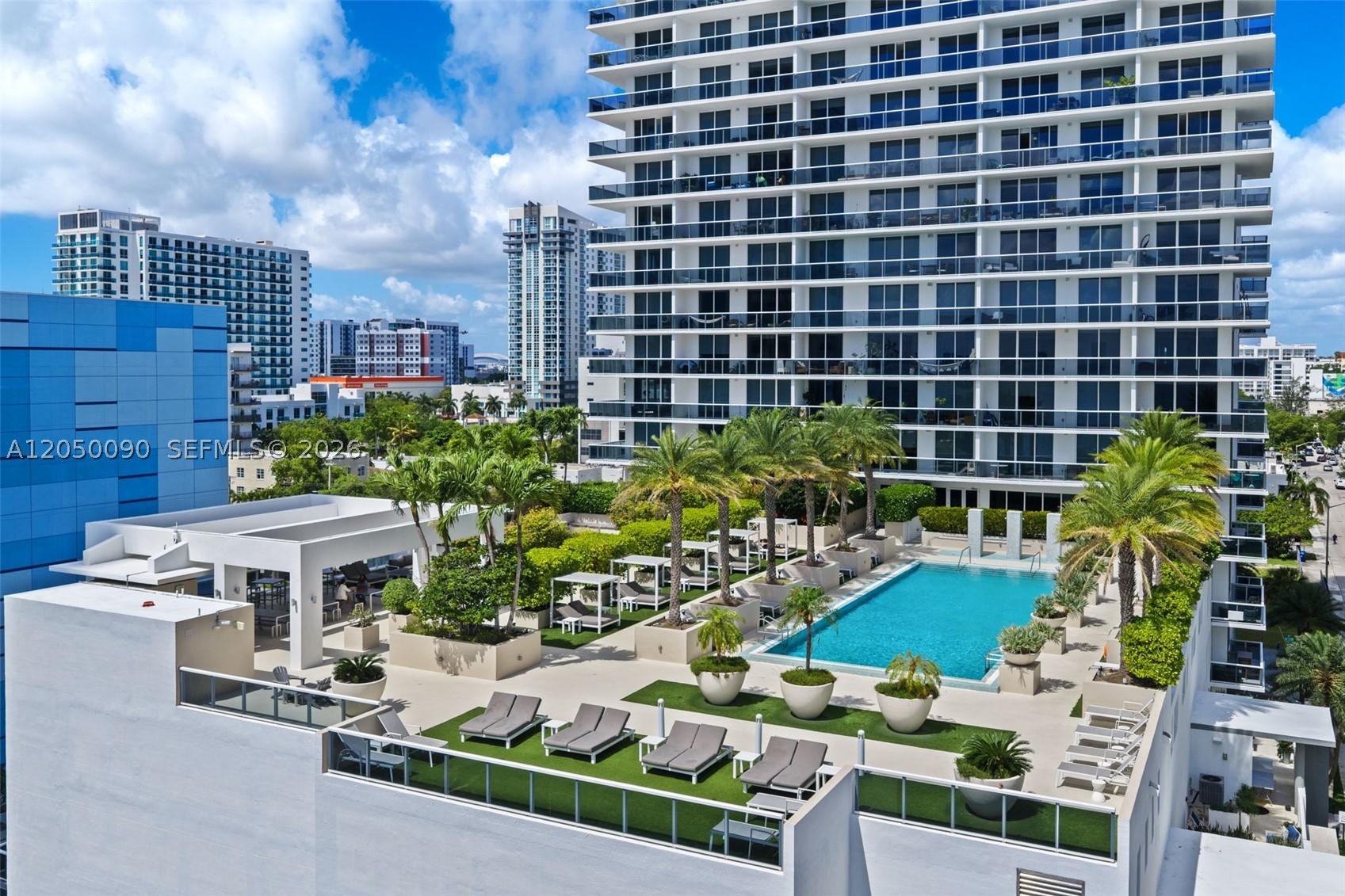 600 NE 27th St #1402, Miami FL 33137