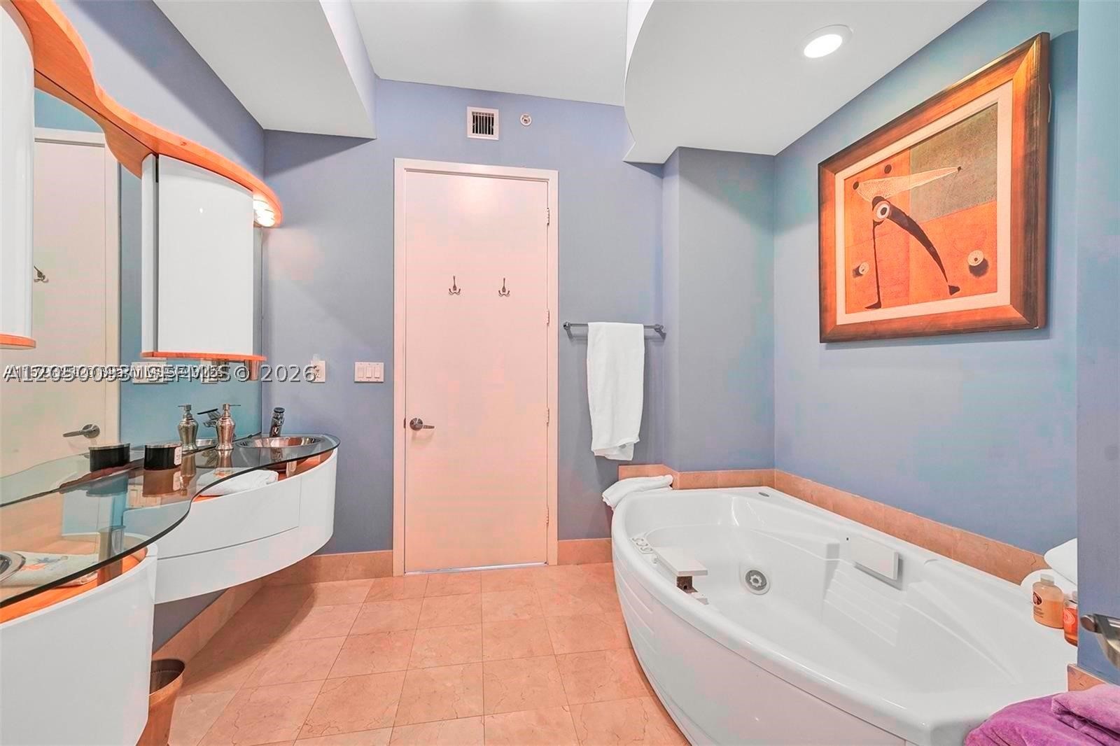 18101 Collins Ave #1105, Sunny Isles Beach FL 33160