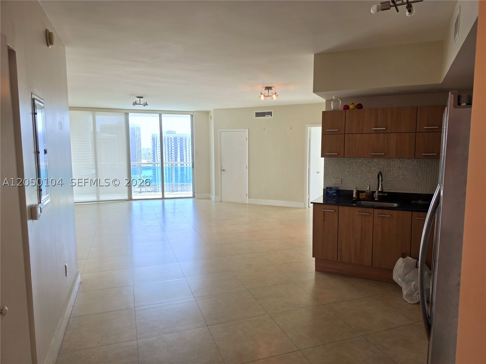 350 S Miami Ave #3201, Miami FL 33130