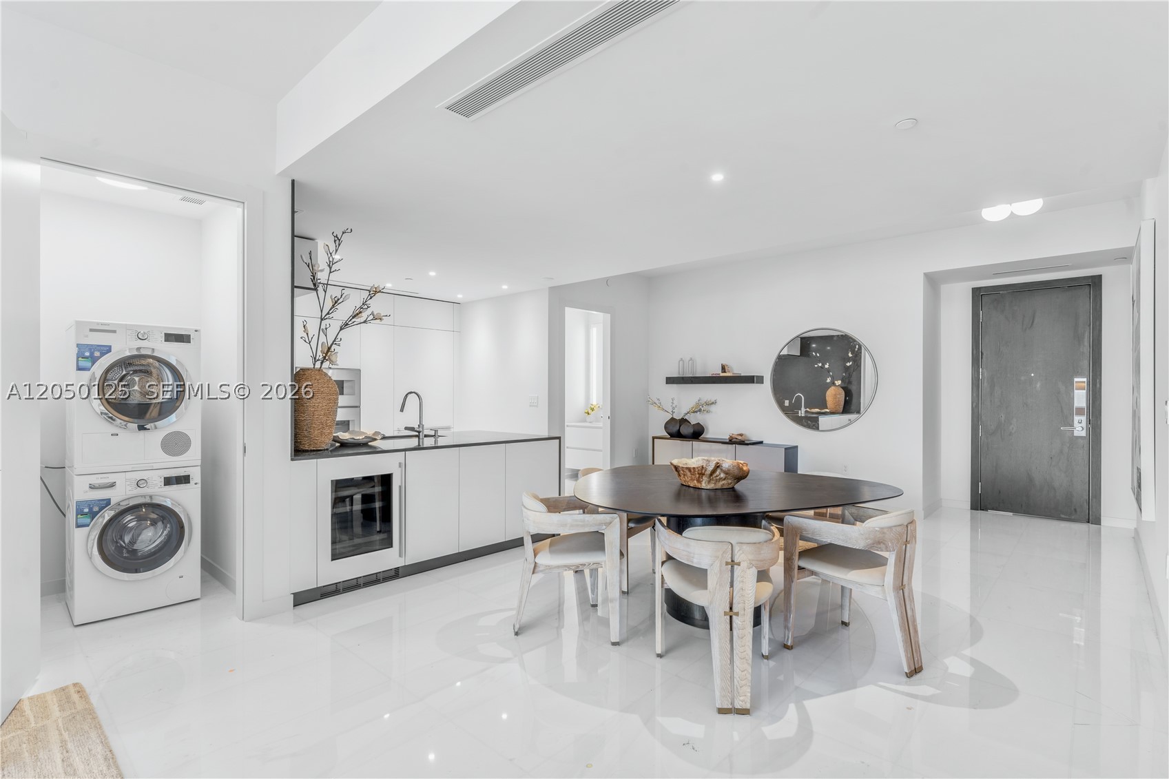 300 Biscayne Blvd Way #4309, Miami FL 33131
