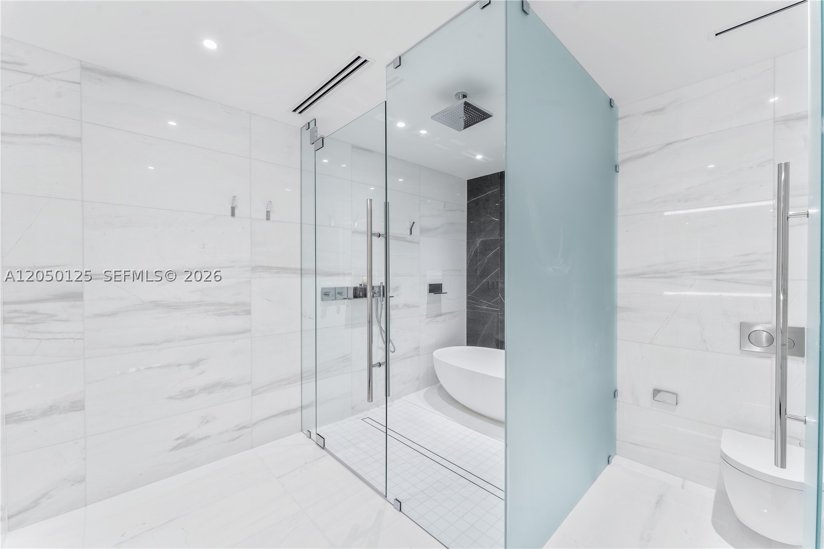 300 Biscayne Blvd Way #4309, Miami FL 33131