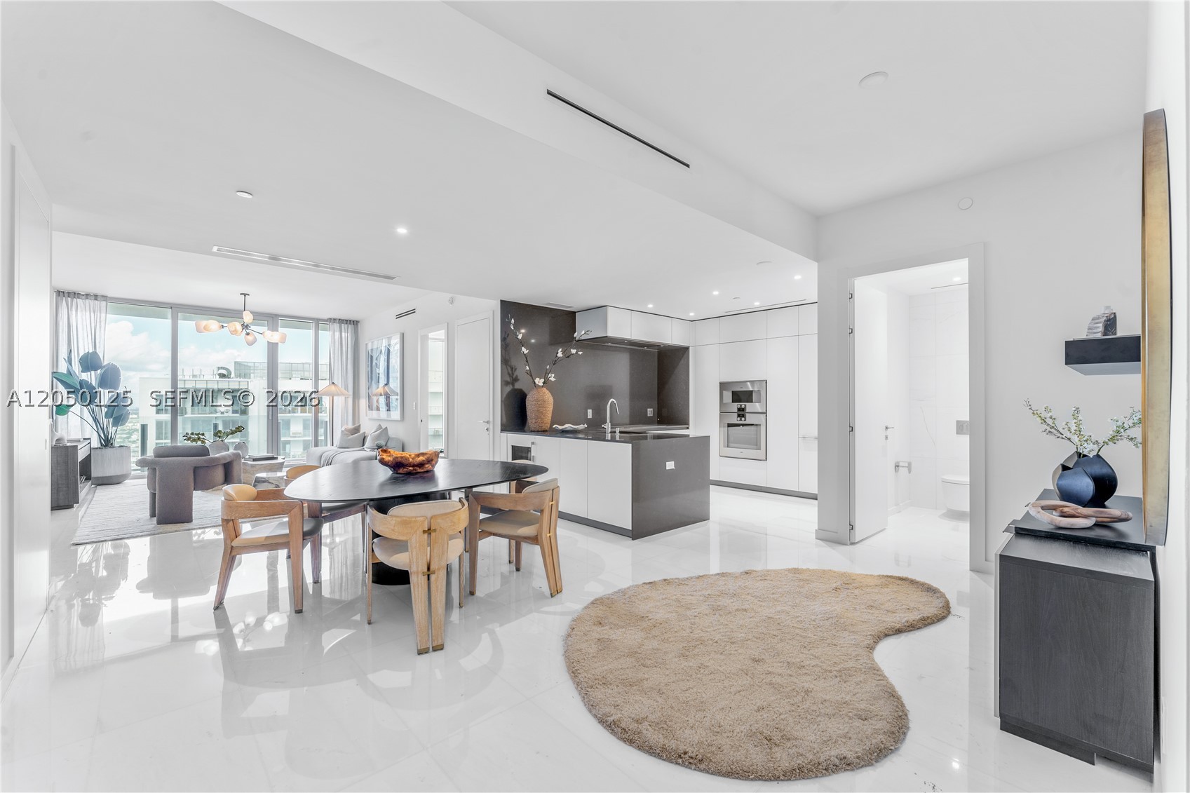 300 Biscayne Blvd Way #4309, Miami FL 33131