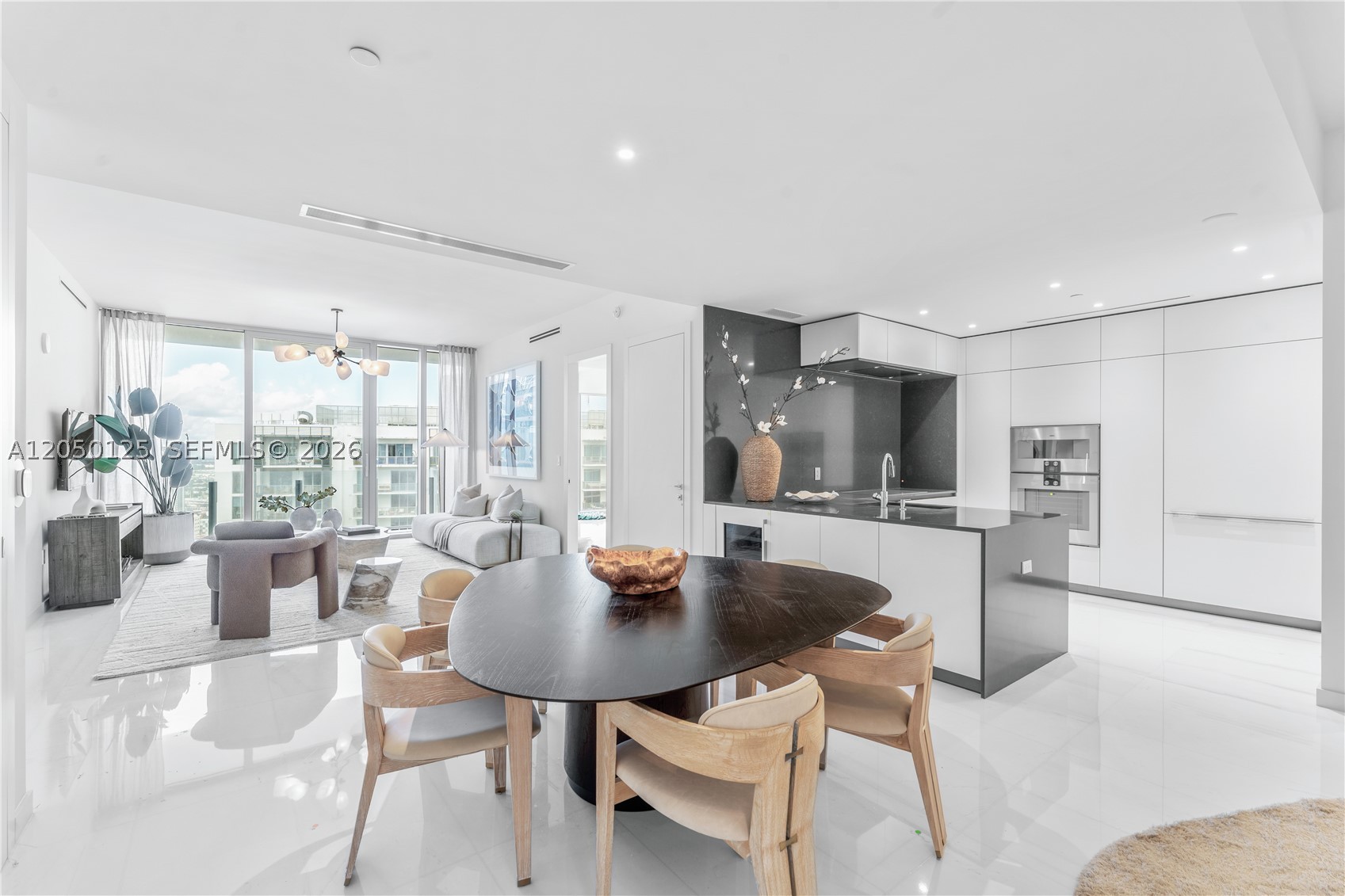 300 Biscayne Blvd Way #4309, Miami FL 33131