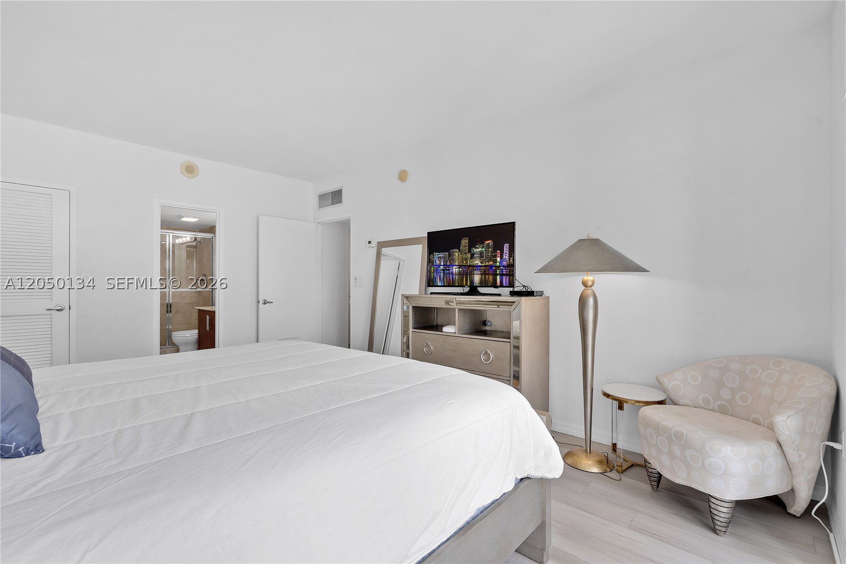 Bal Harbour FL 33154 - A12050134