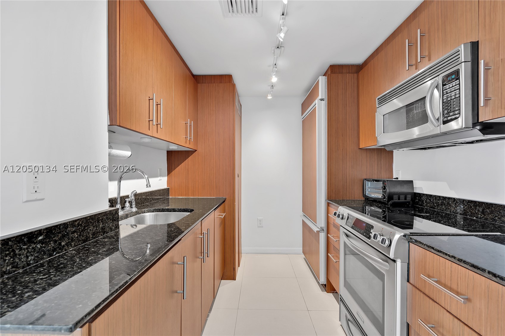 Bal Harbour FL 33154 - A12050134