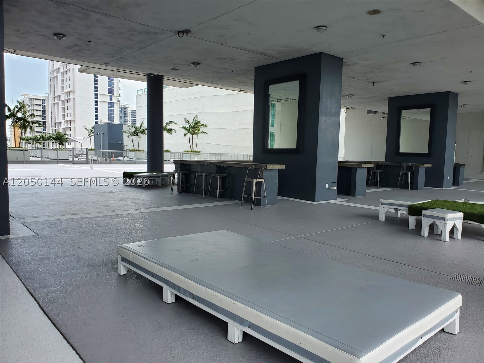 690 SW 1st Ct #1906, Miami FL 33130