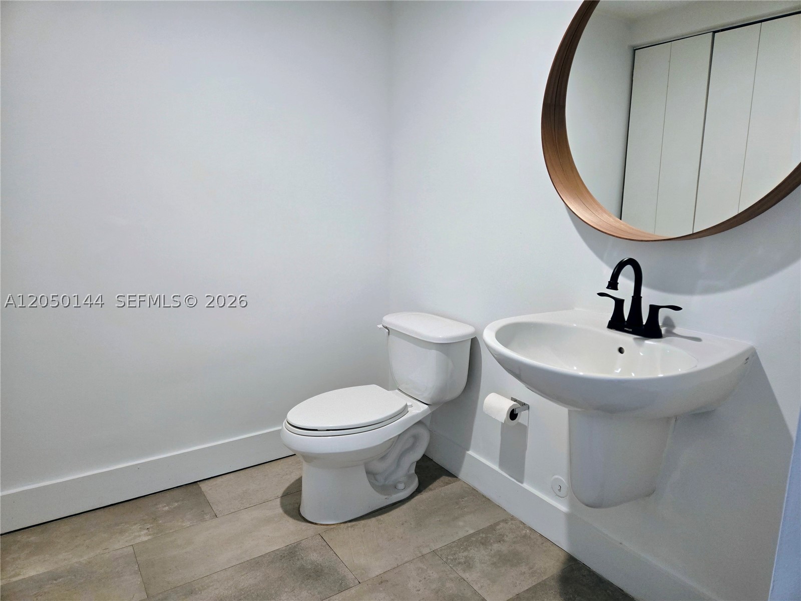 690 SW 1st Ct #1906, Miami FL 33130