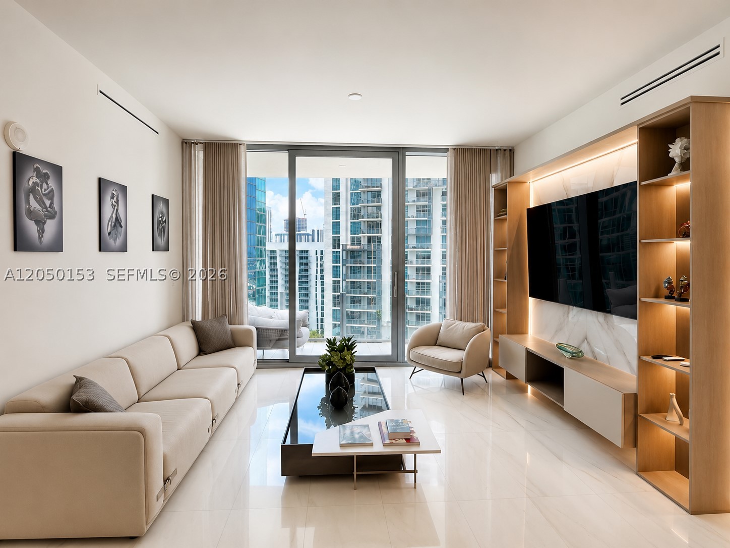 300 Biscayne Boulevard Way #2609W, Miami FL 33131