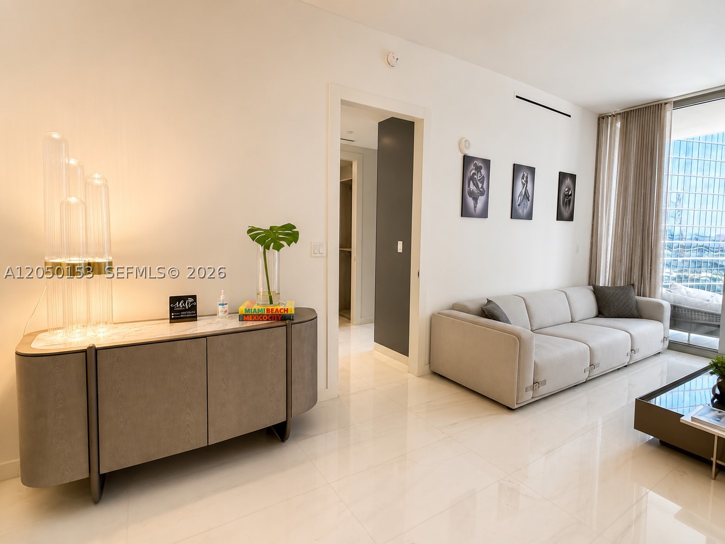 300 Biscayne Boulevard Way #2609W, Miami FL 33131