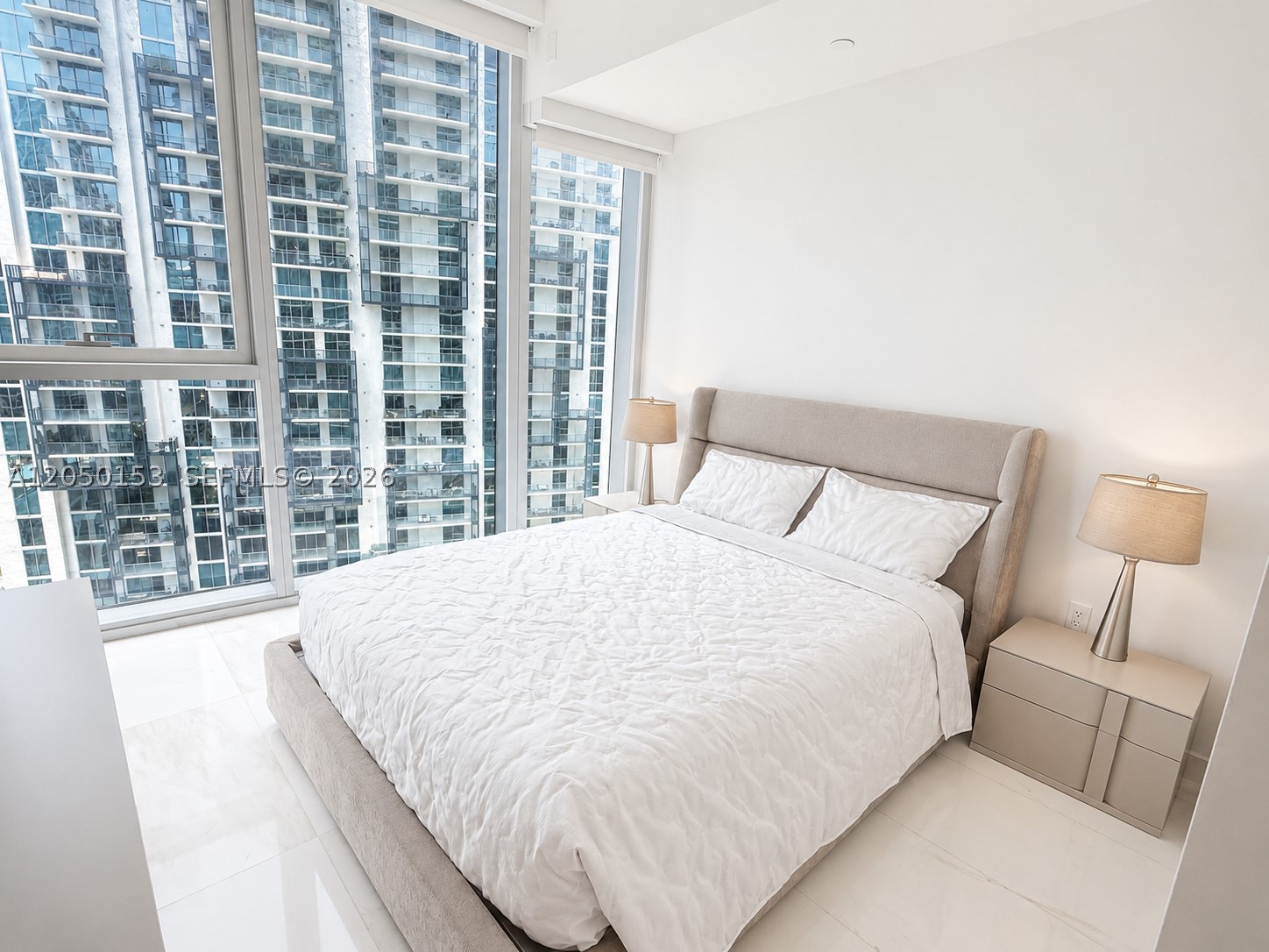 300 Biscayne Boulevard Way #2609W, Miami FL 33131