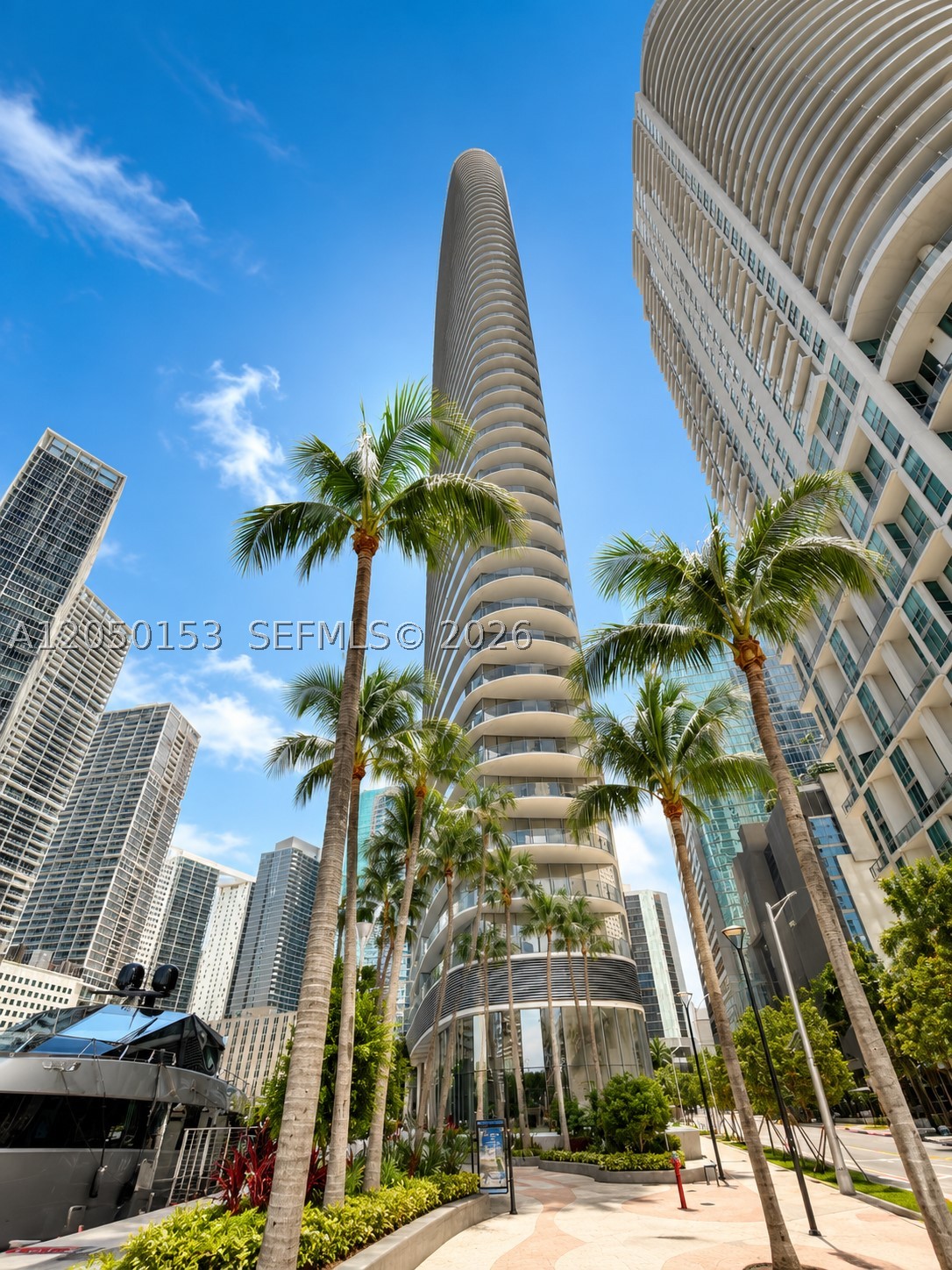 300 Biscayne Boulevard Way #2609W, Miami FL 33131