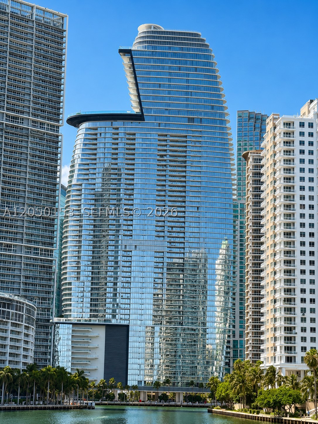 300 Biscayne Boulevard Way #2609W, Miami FL 33131