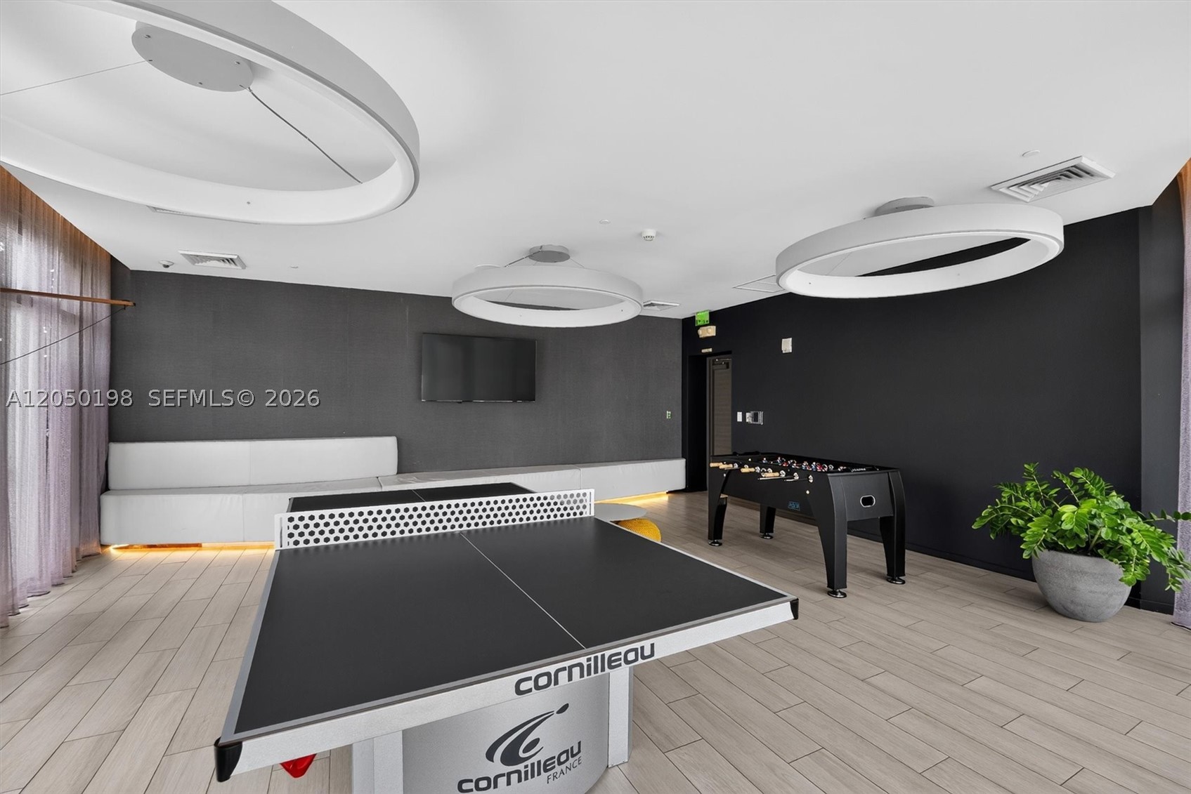 1100 S Miami Ave #3707, Miami FL 33130
