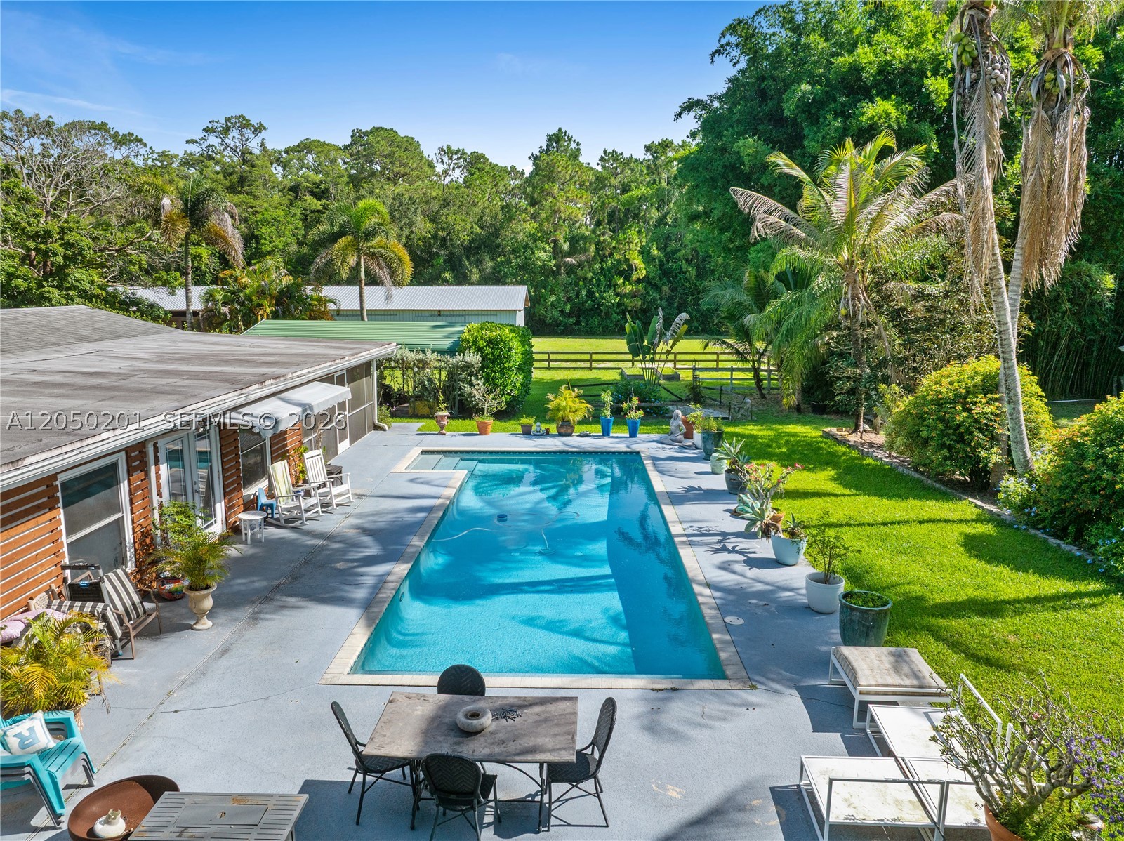 1068 D Rd, Loxahatchee FL 33470