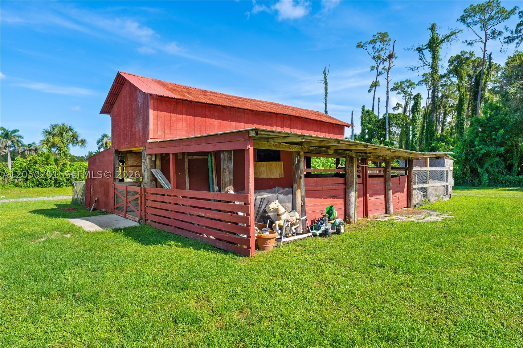 1068 D Rd, Loxahatchee FL 33470