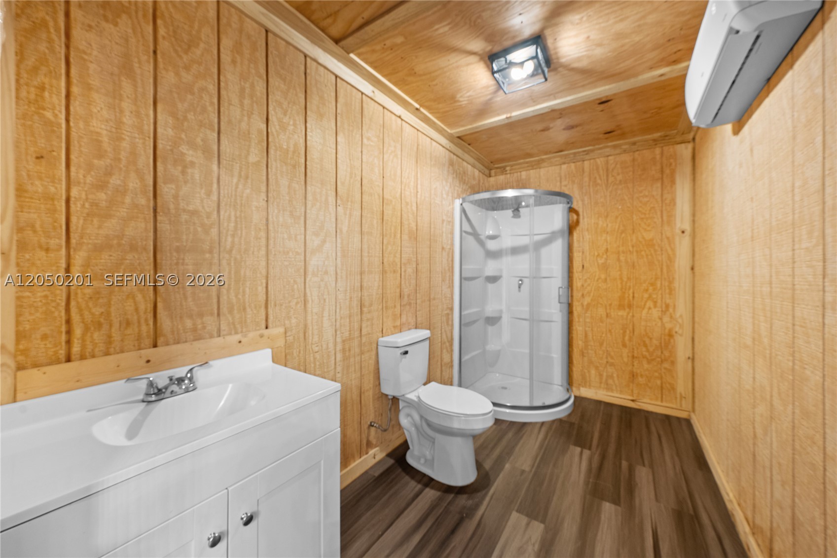 1068 D Rd, Loxahatchee FL 33470