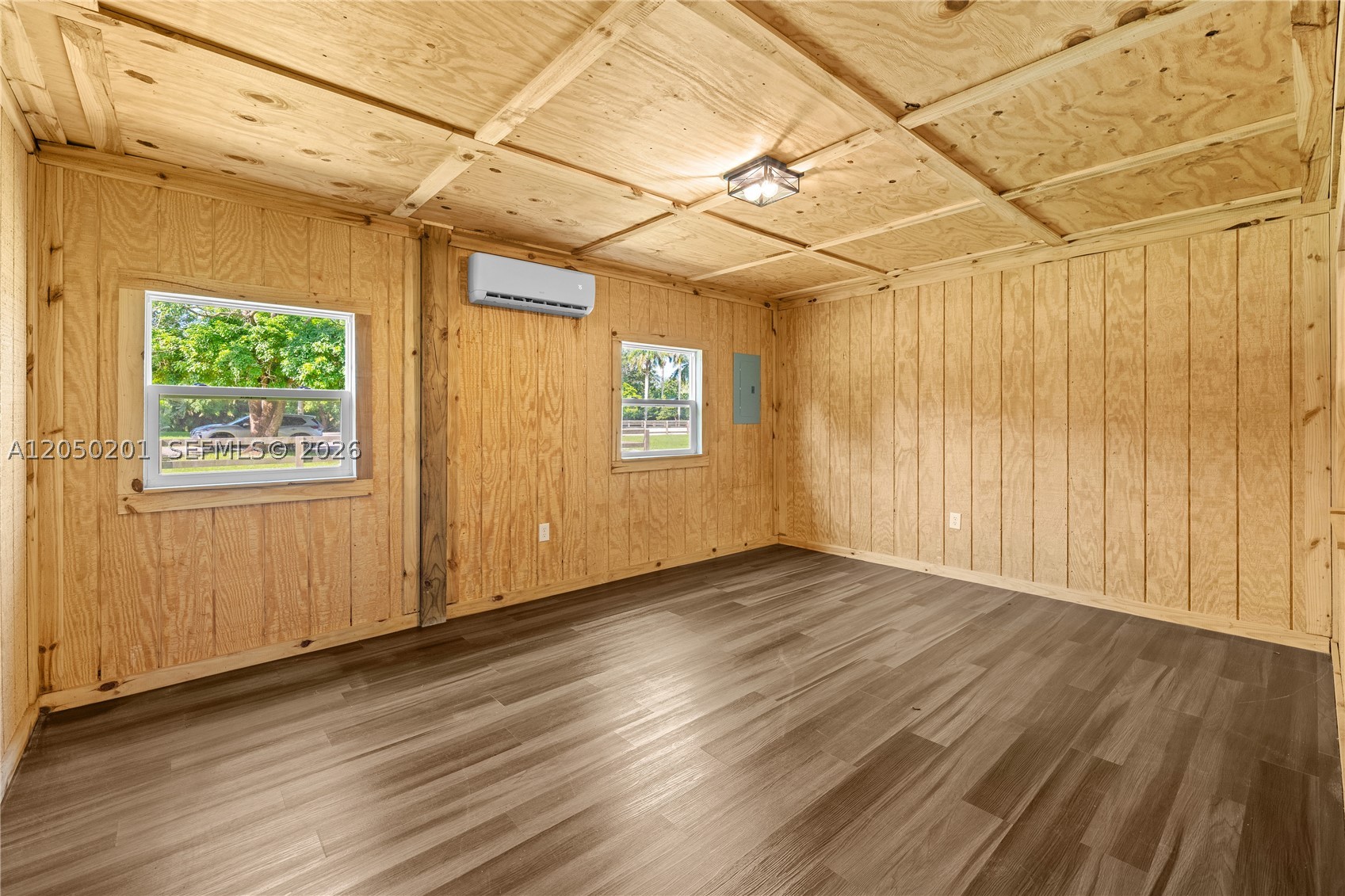 1068 D Rd, Loxahatchee FL 33470