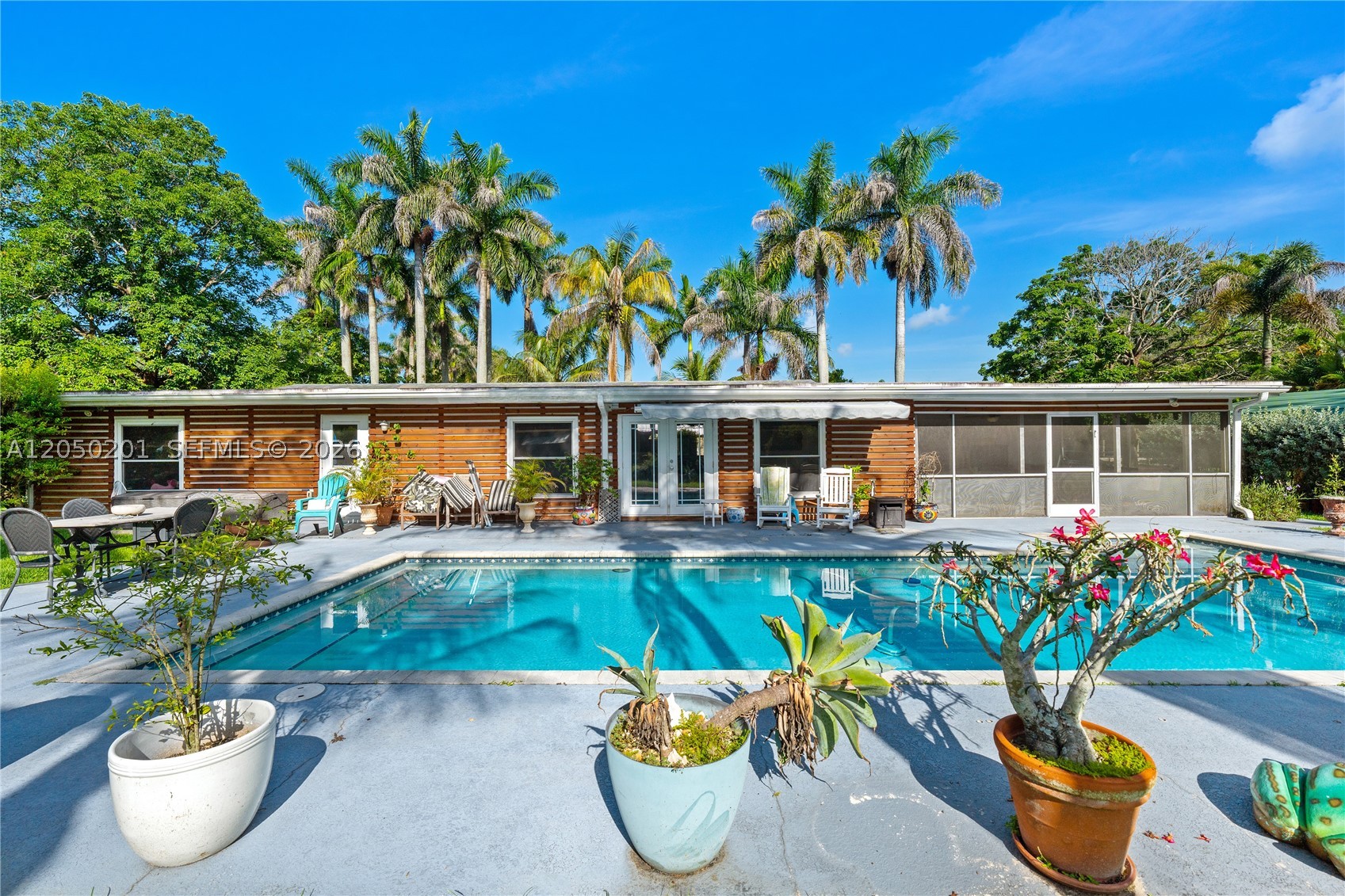 1068 D Rd, Loxahatchee FL 33470