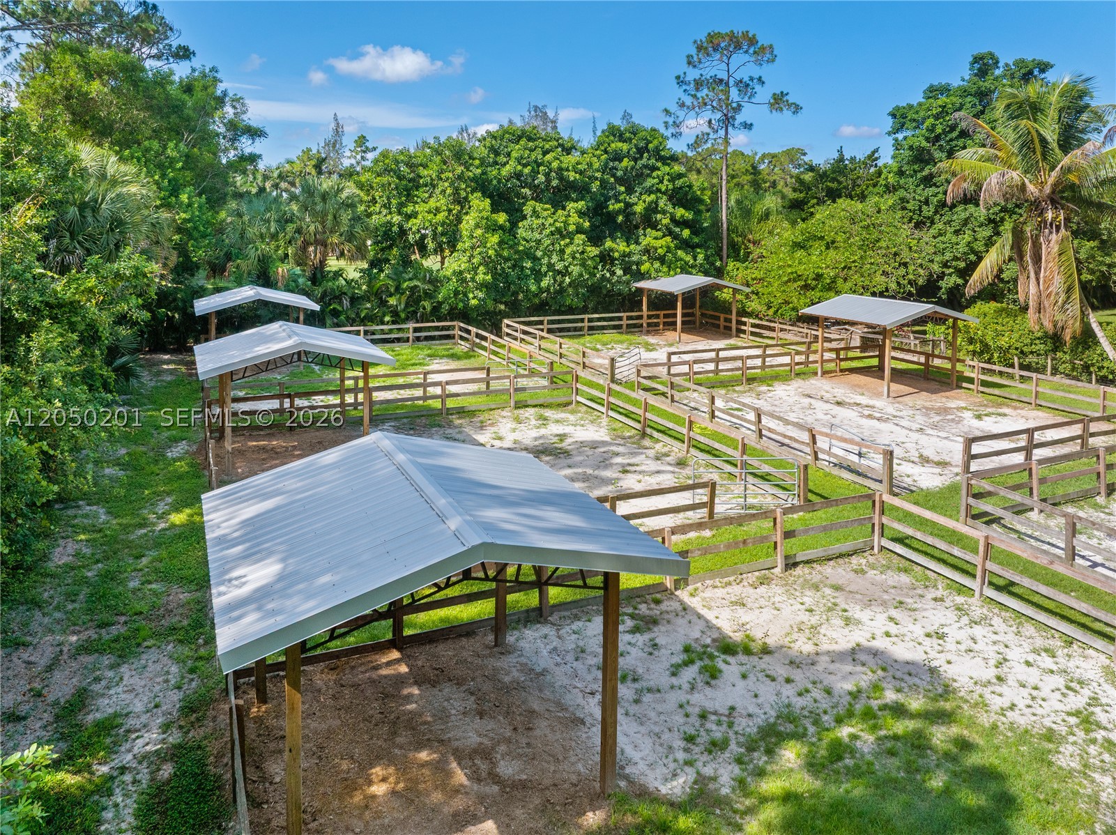 1068 D Rd, Loxahatchee FL 33470