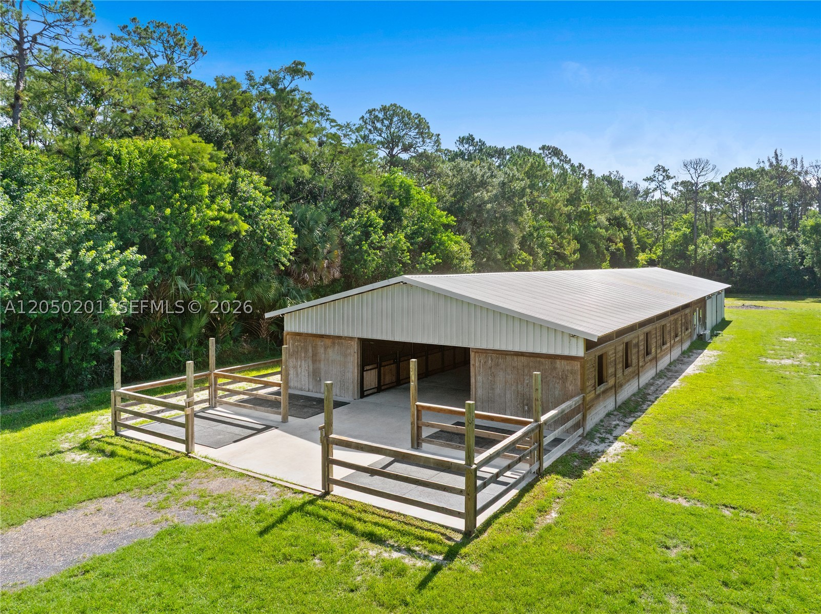 1068 D Rd, Loxahatchee FL 33470